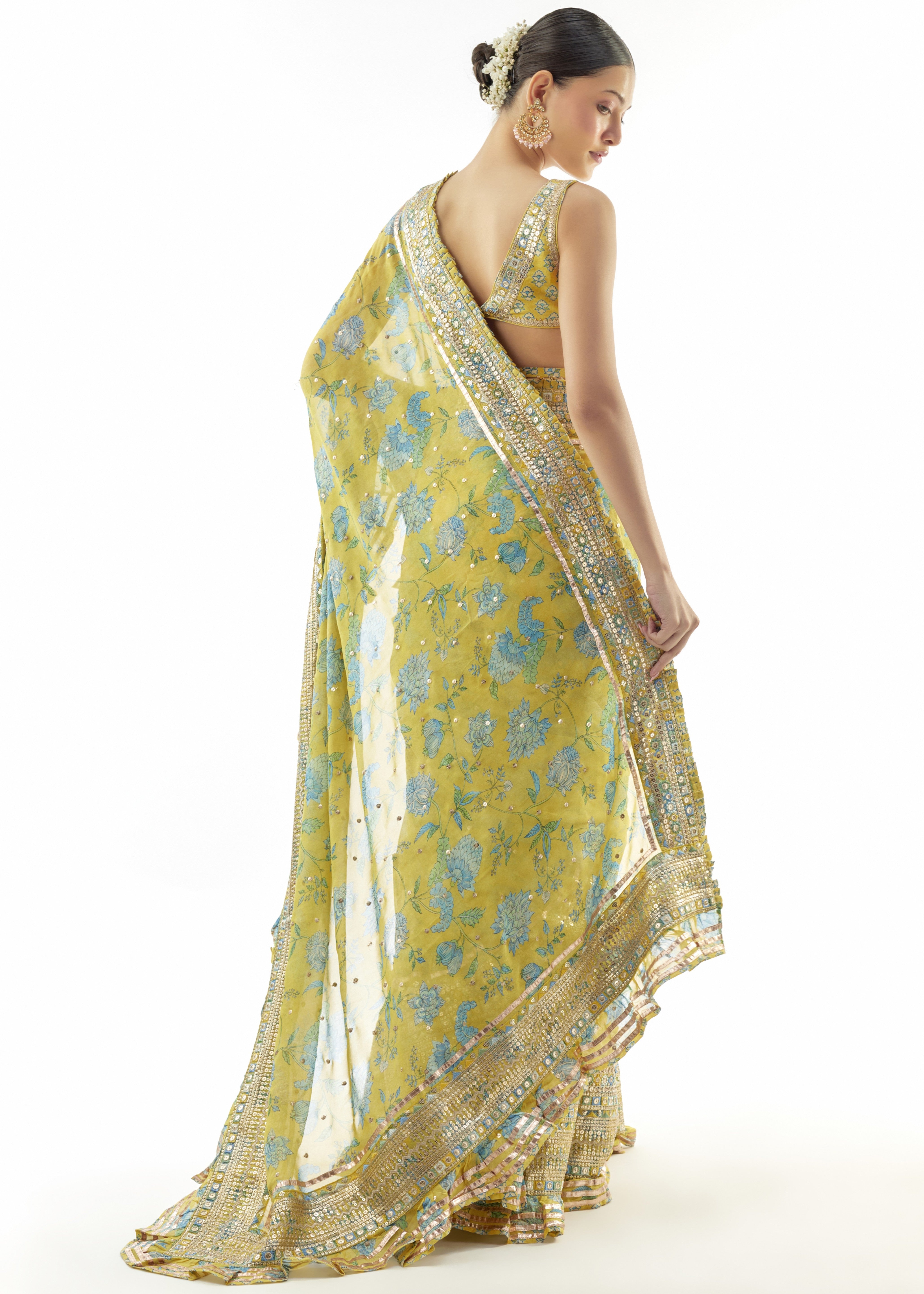 Aanchal Sari Set