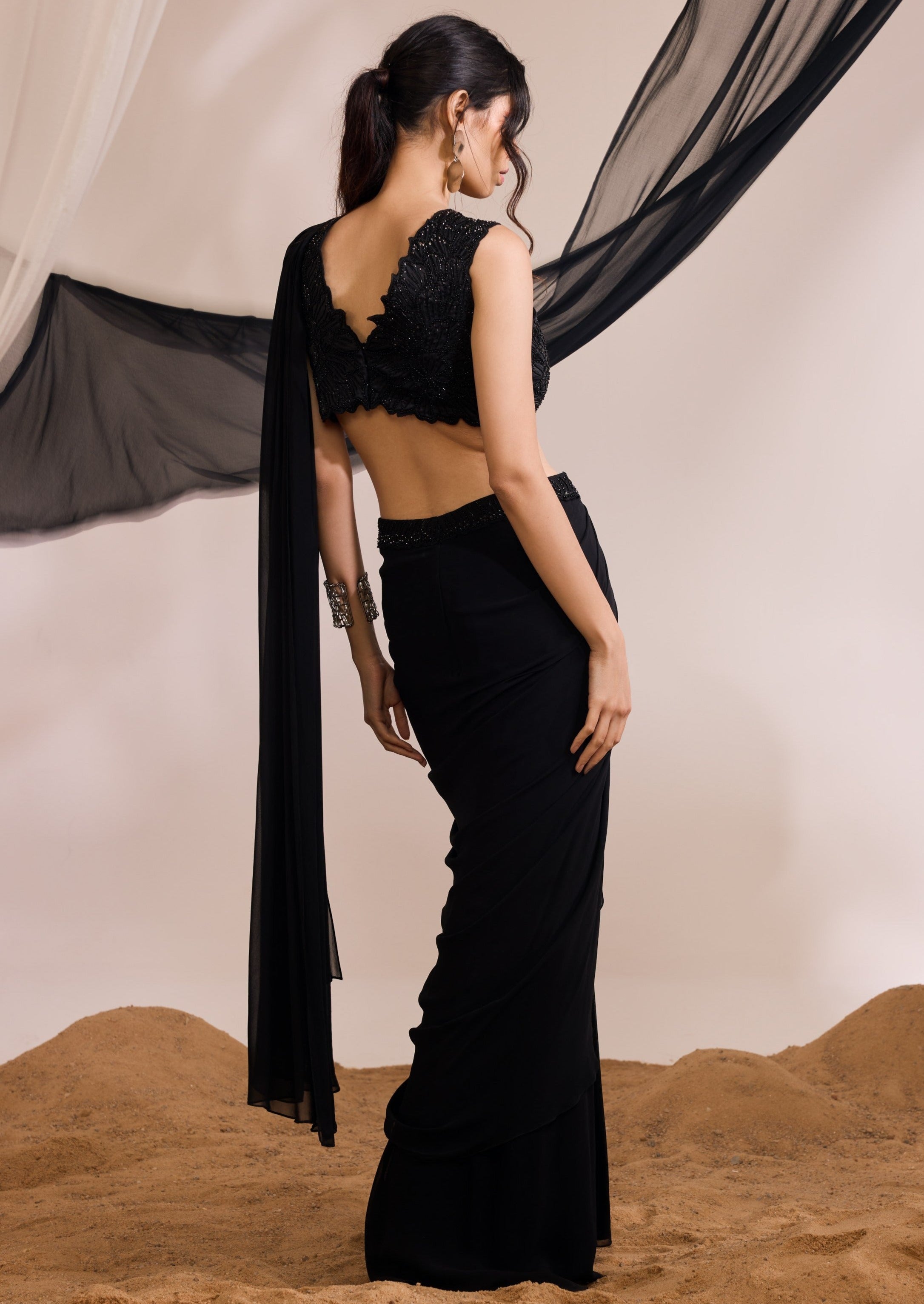 Black Eve Sari