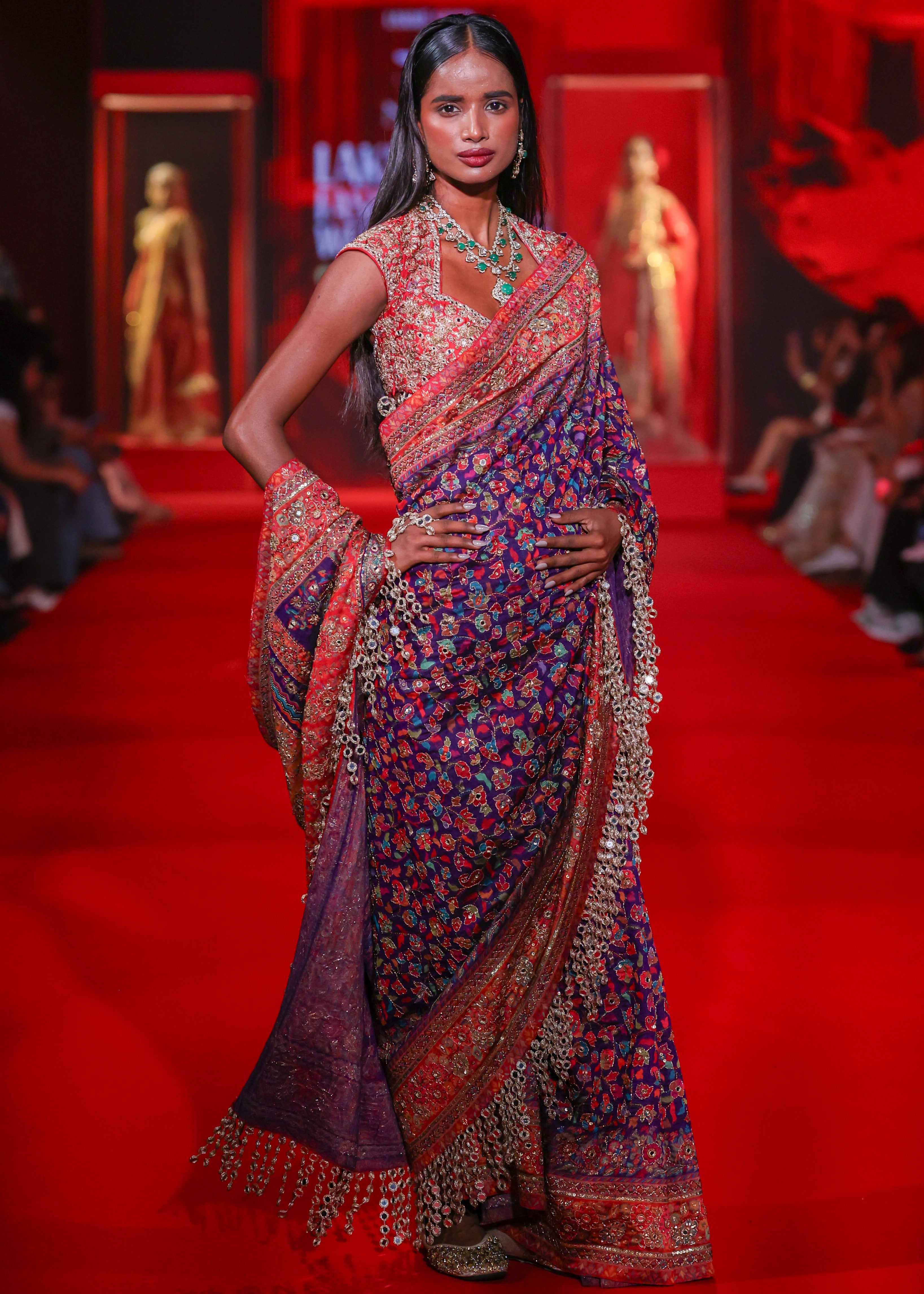 Indrani Sari Set