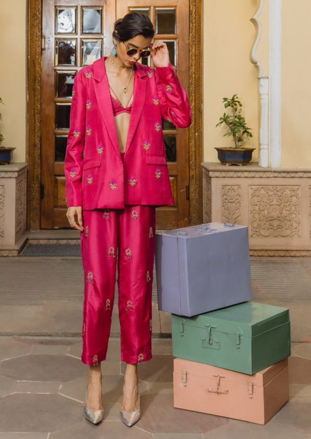 Viva Magenta Phool Jacket Set