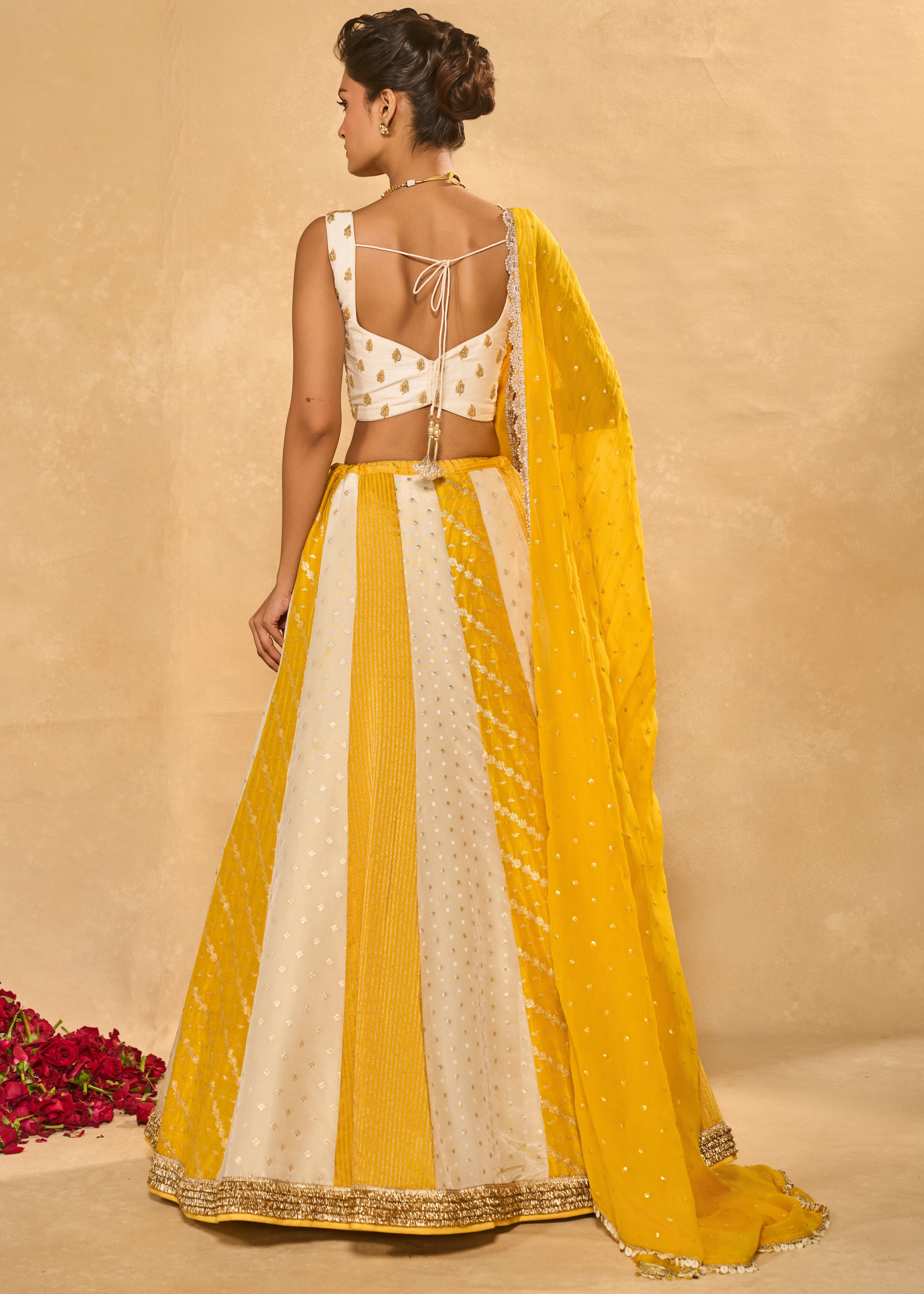 Bhumi Lehenga