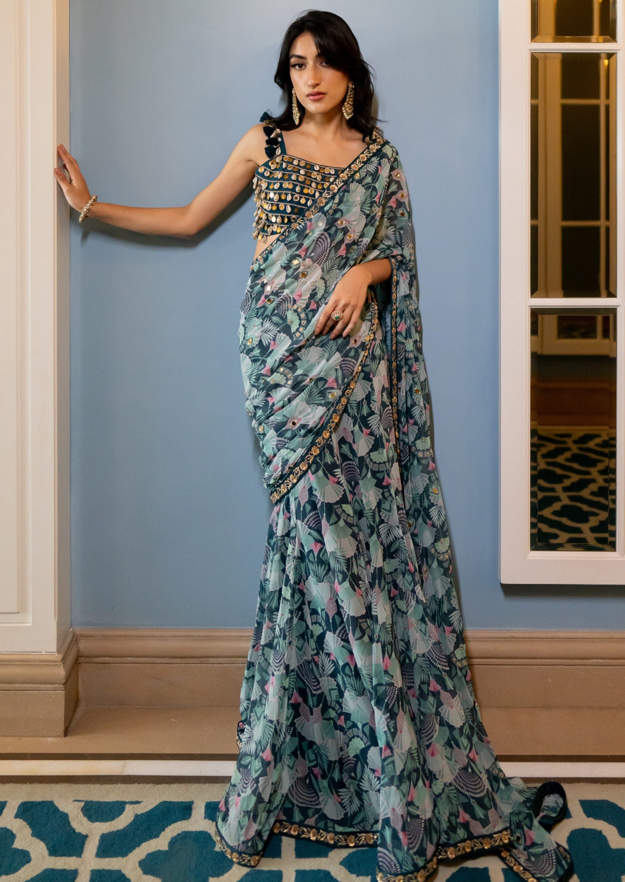 Geometric Floral Print Kowri Shell Blouse Sari Set