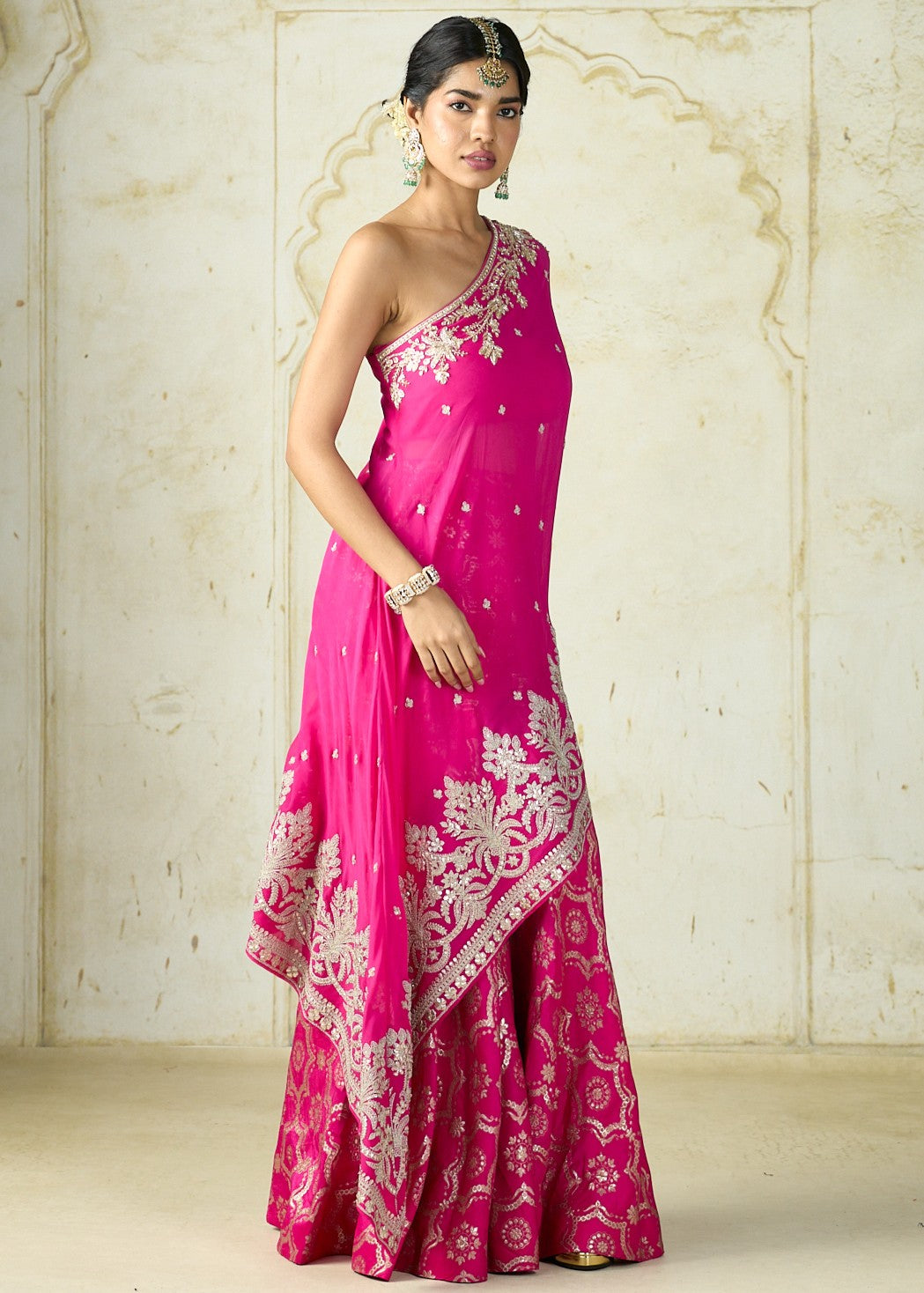 Areesha One Shoulder Set
