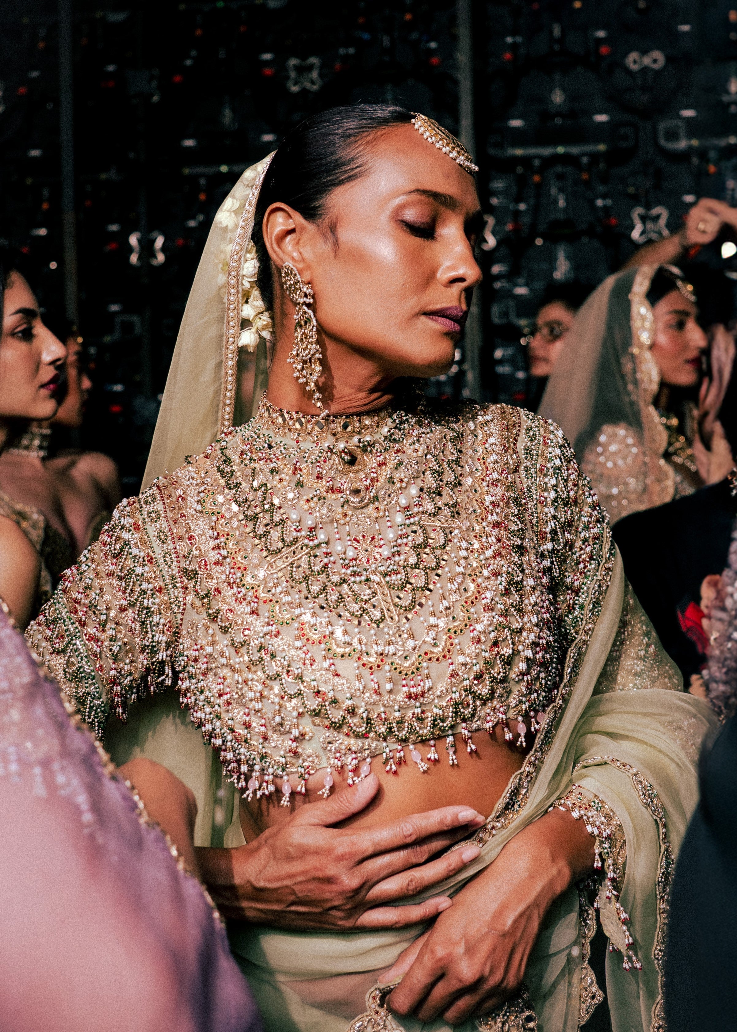 Amodini Sari Set