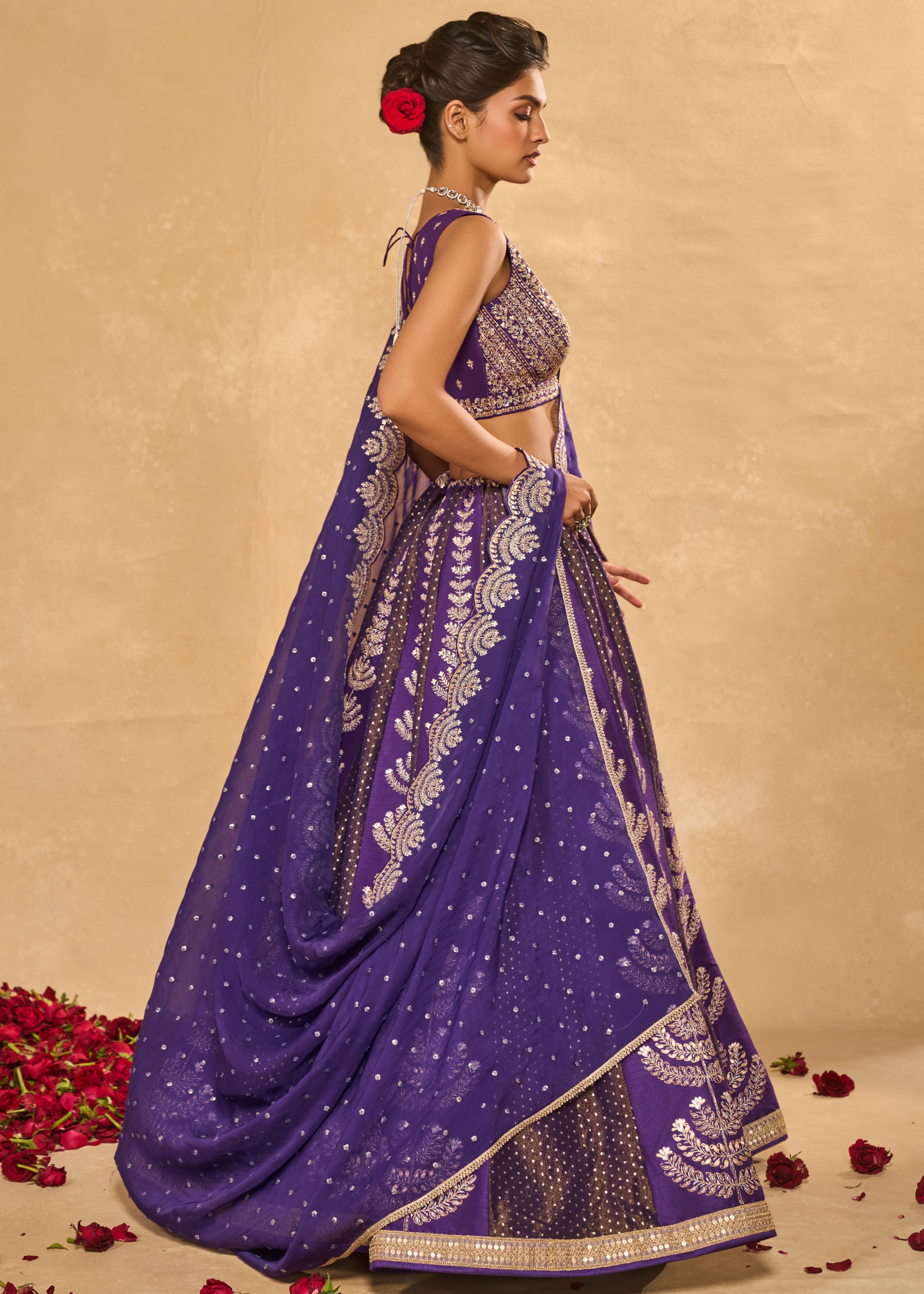 Maitri Lehenga