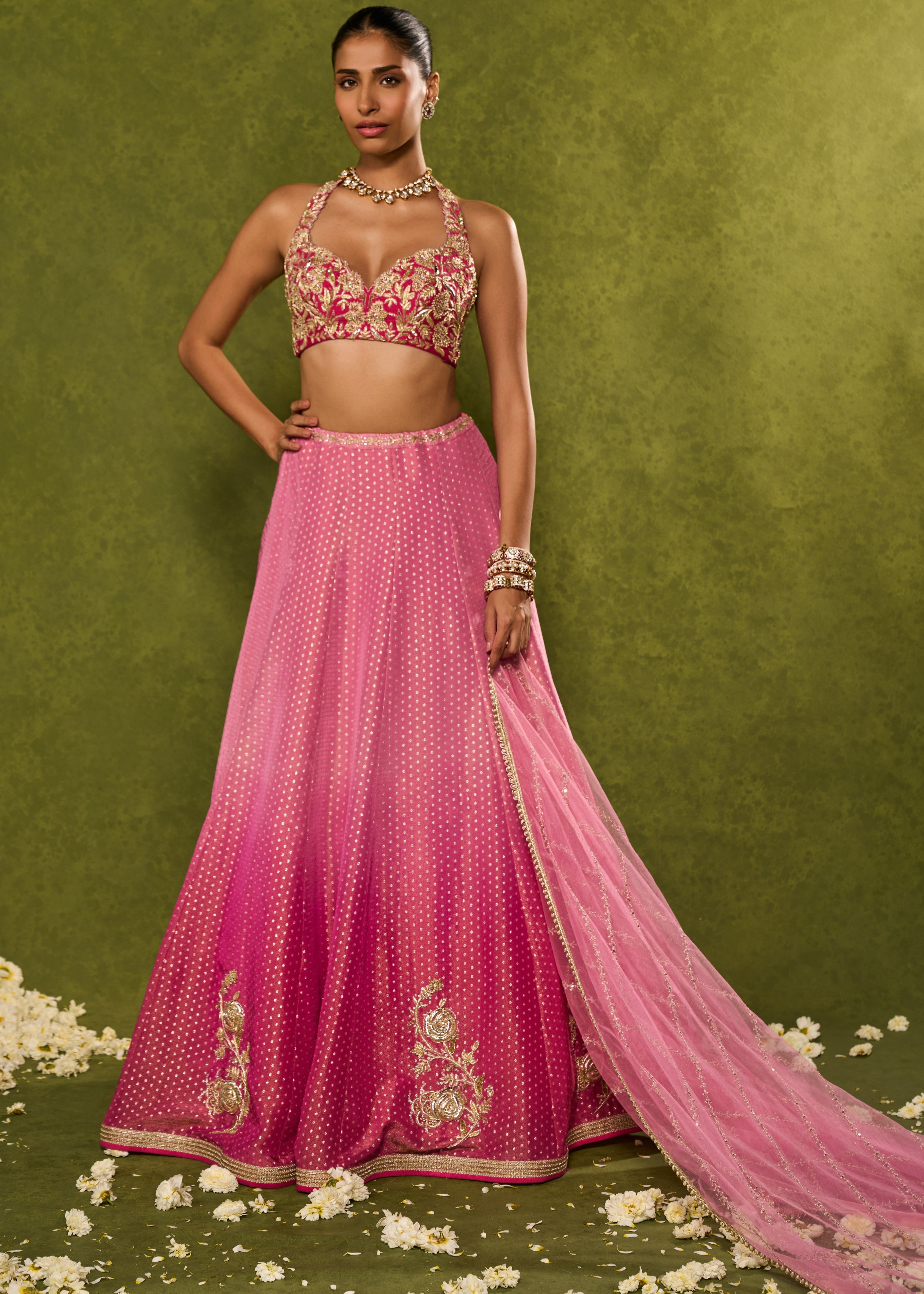 Inara Lehenga