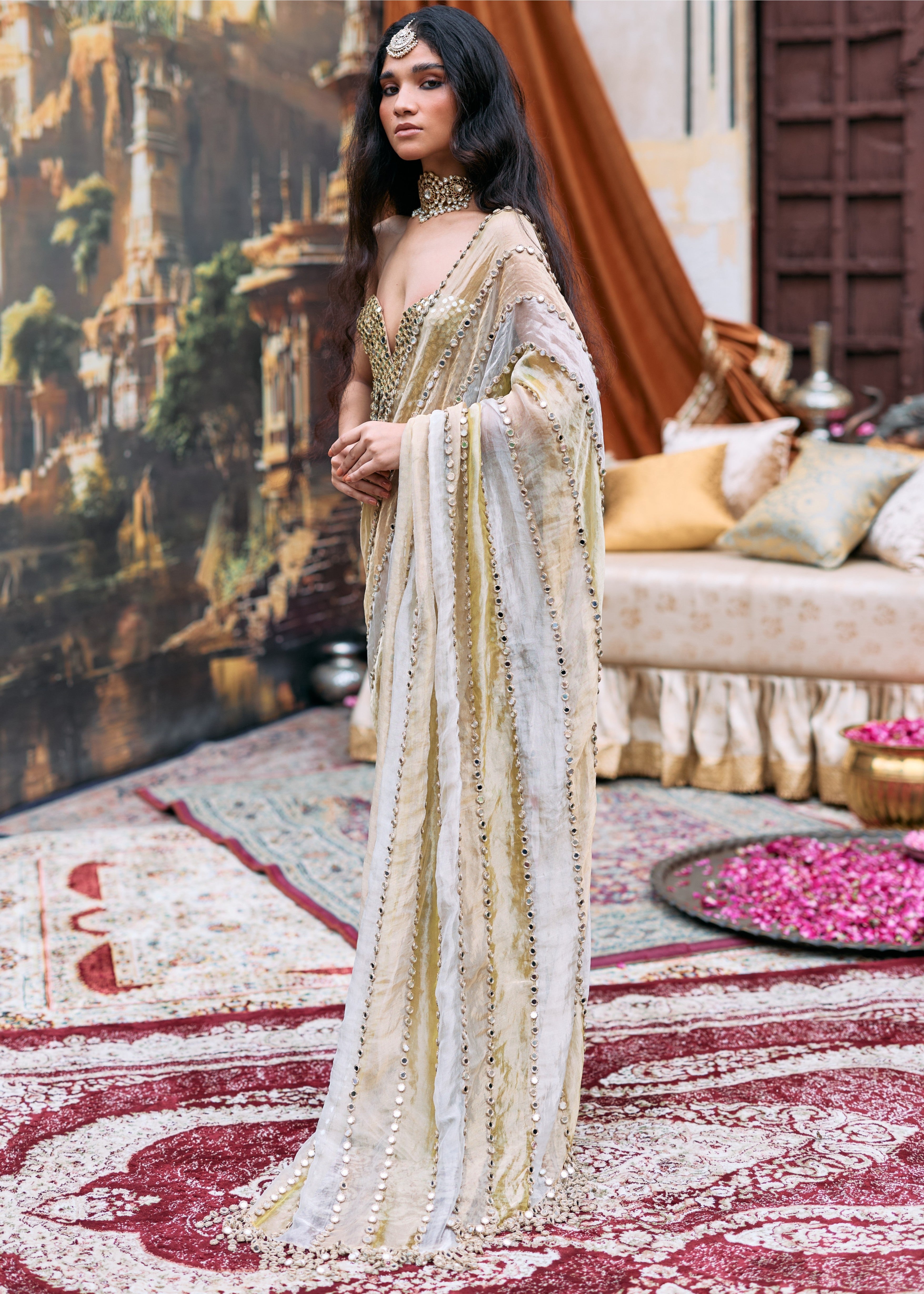 Kanakjyoti Sari Set