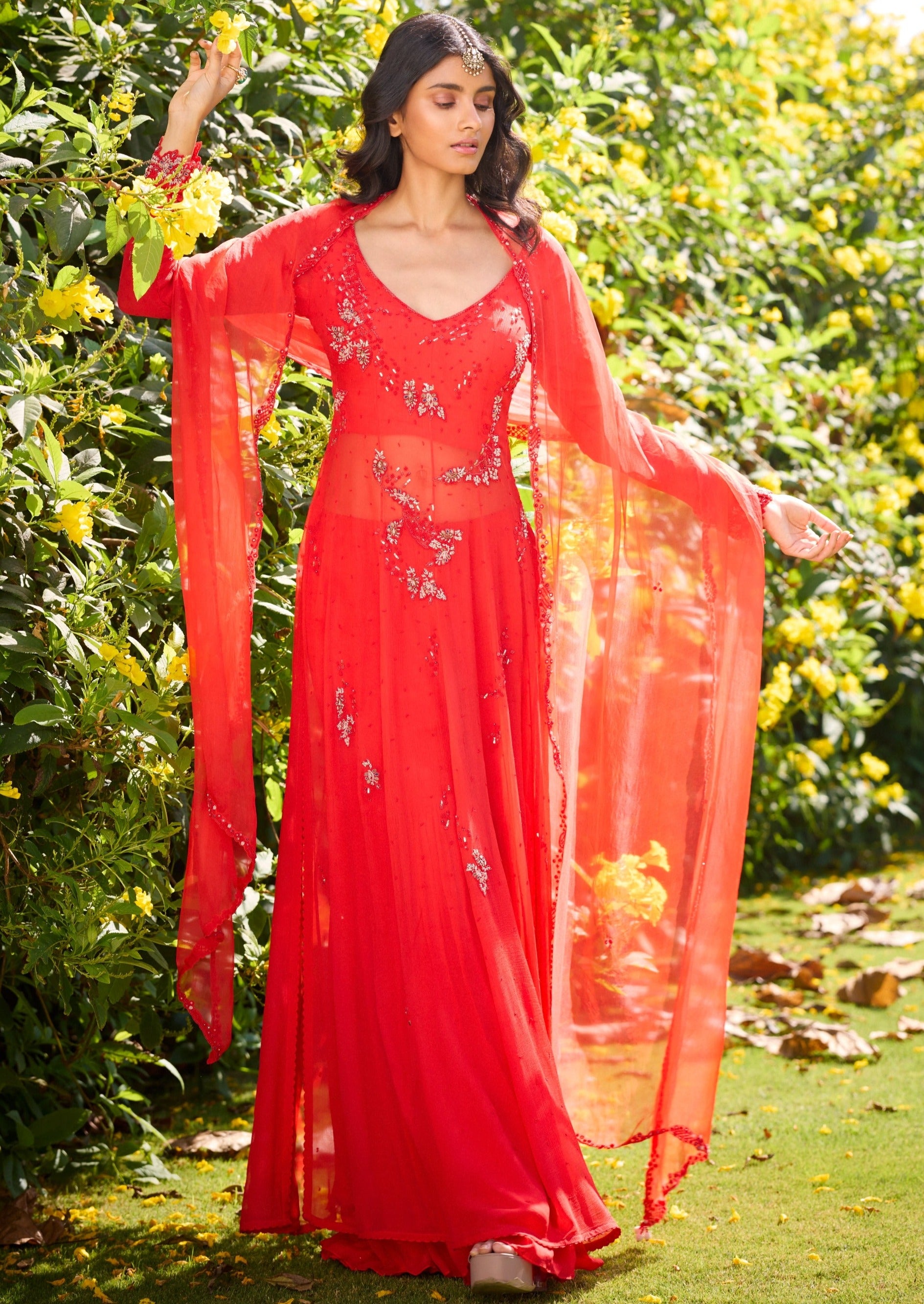 Ariel Kurta and Sharara Set
