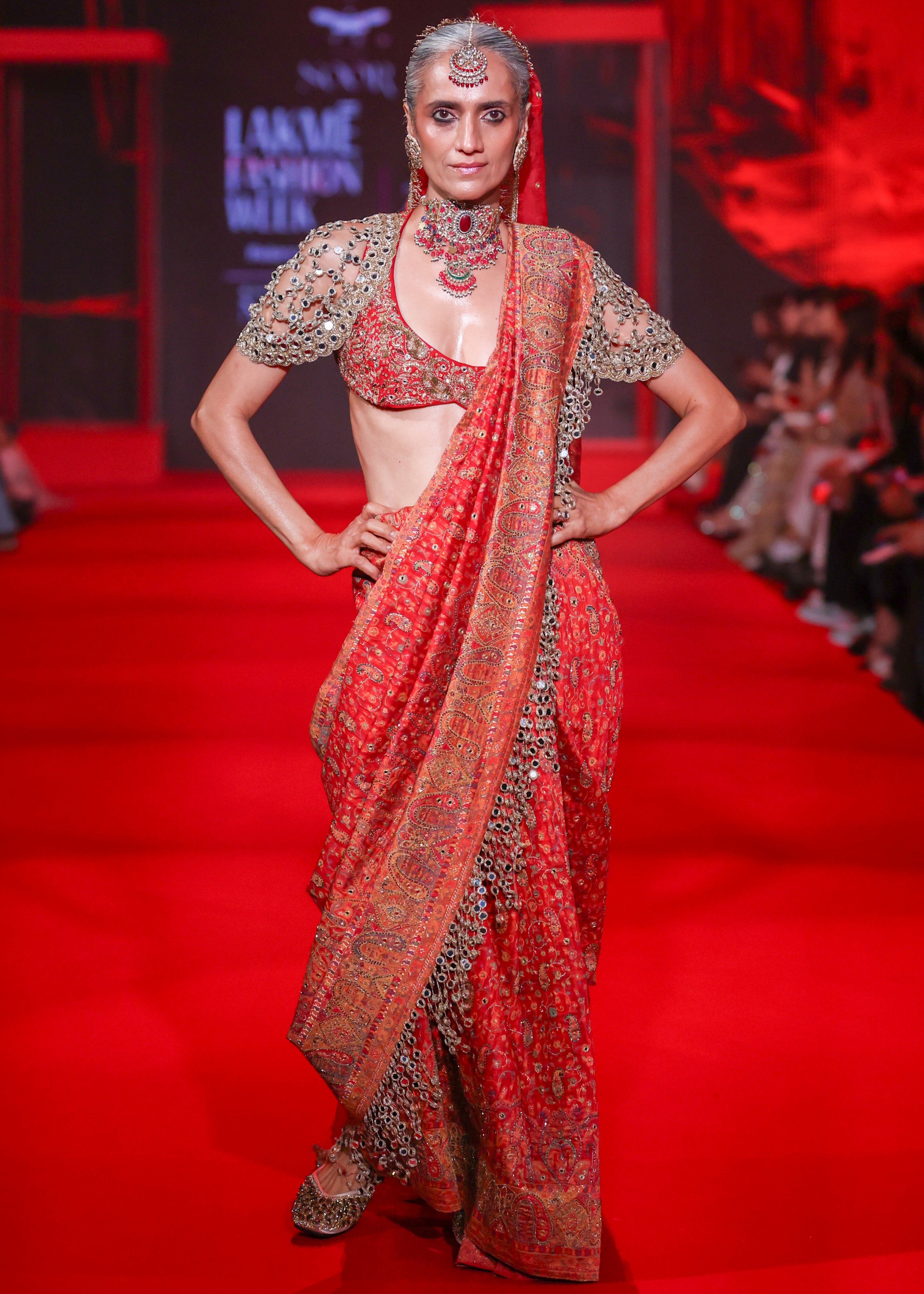 Agni Jamawaar Sari Set