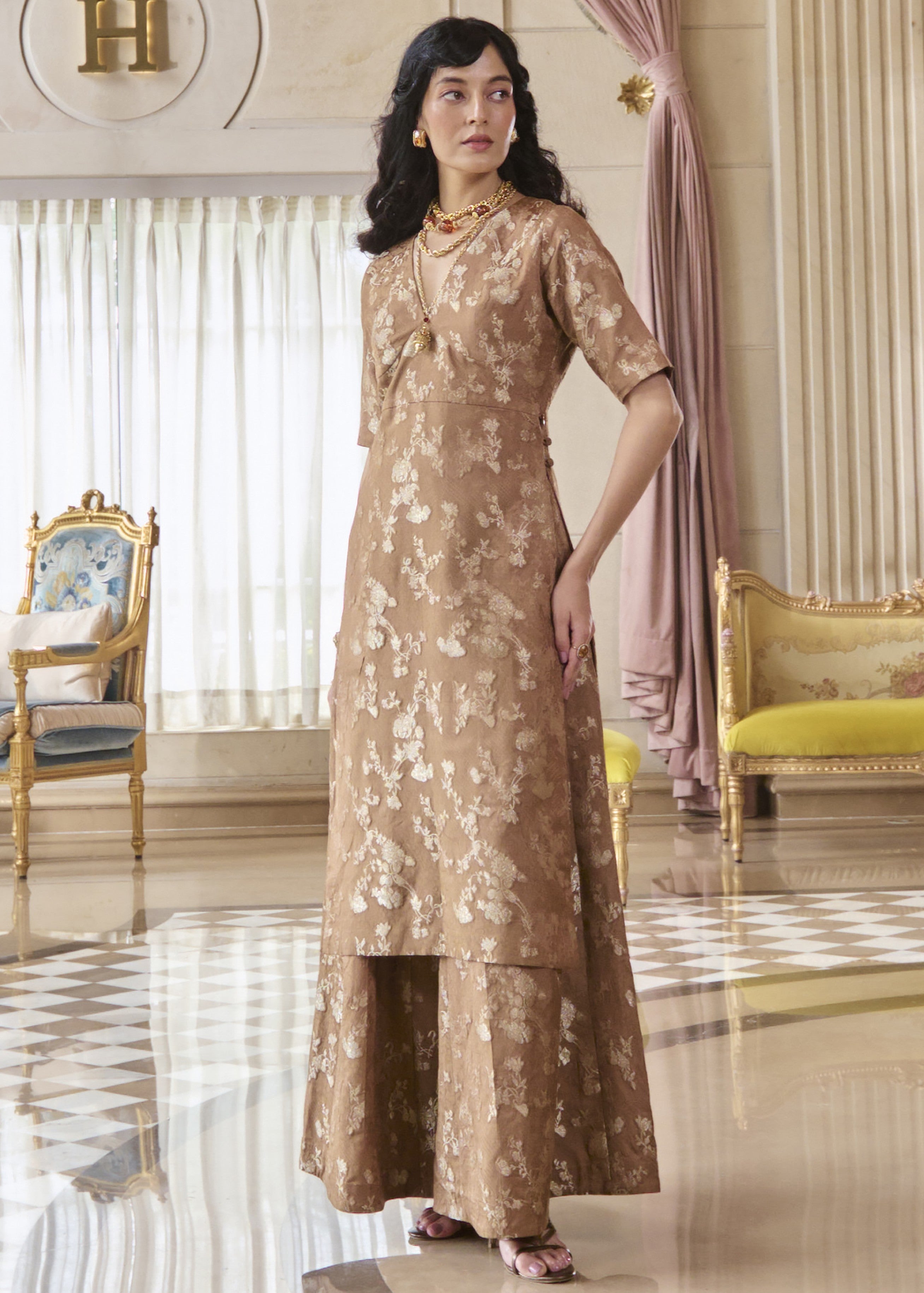 Chiara Kurta Set – Mocha