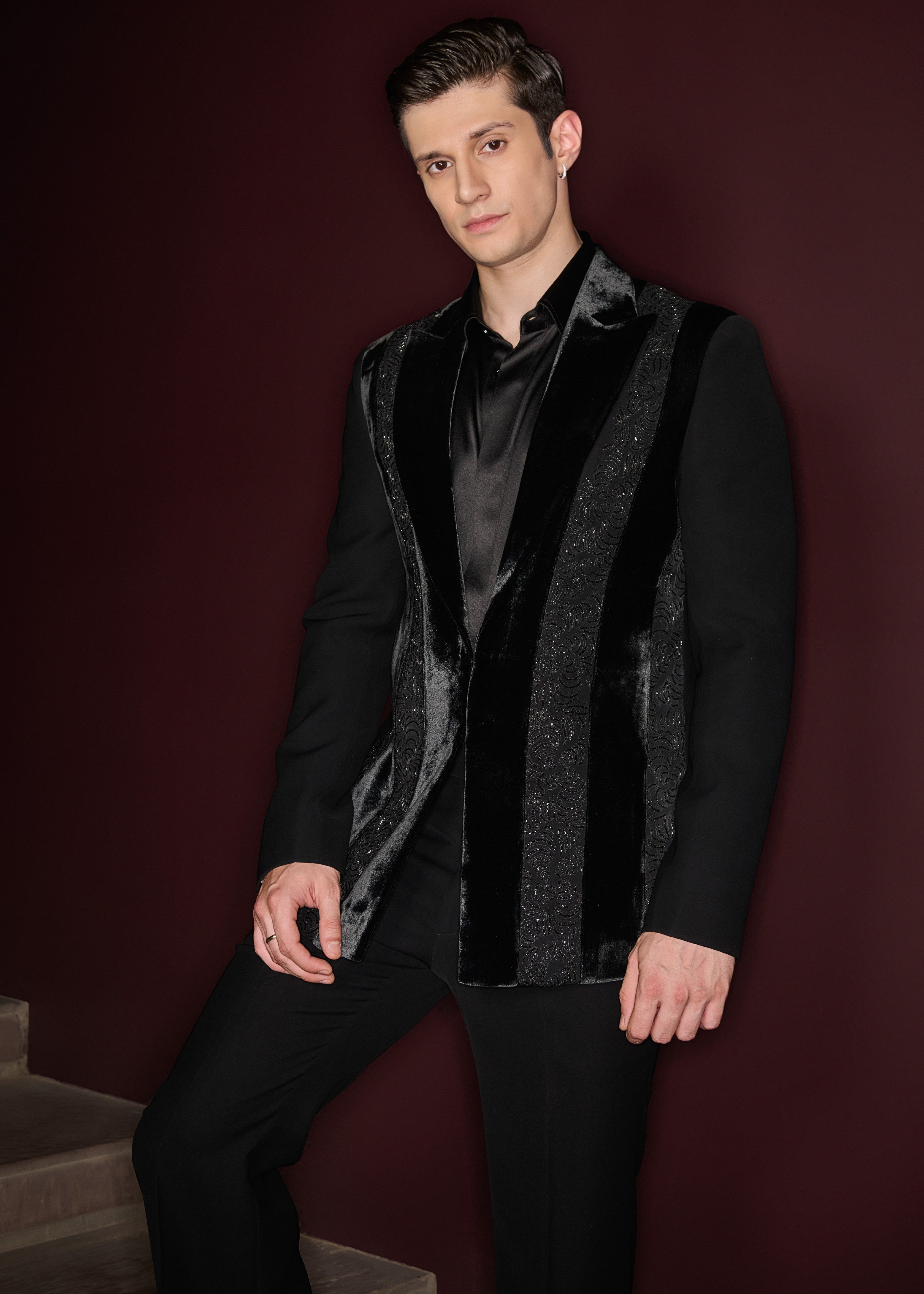 Velric Tuxedo Set