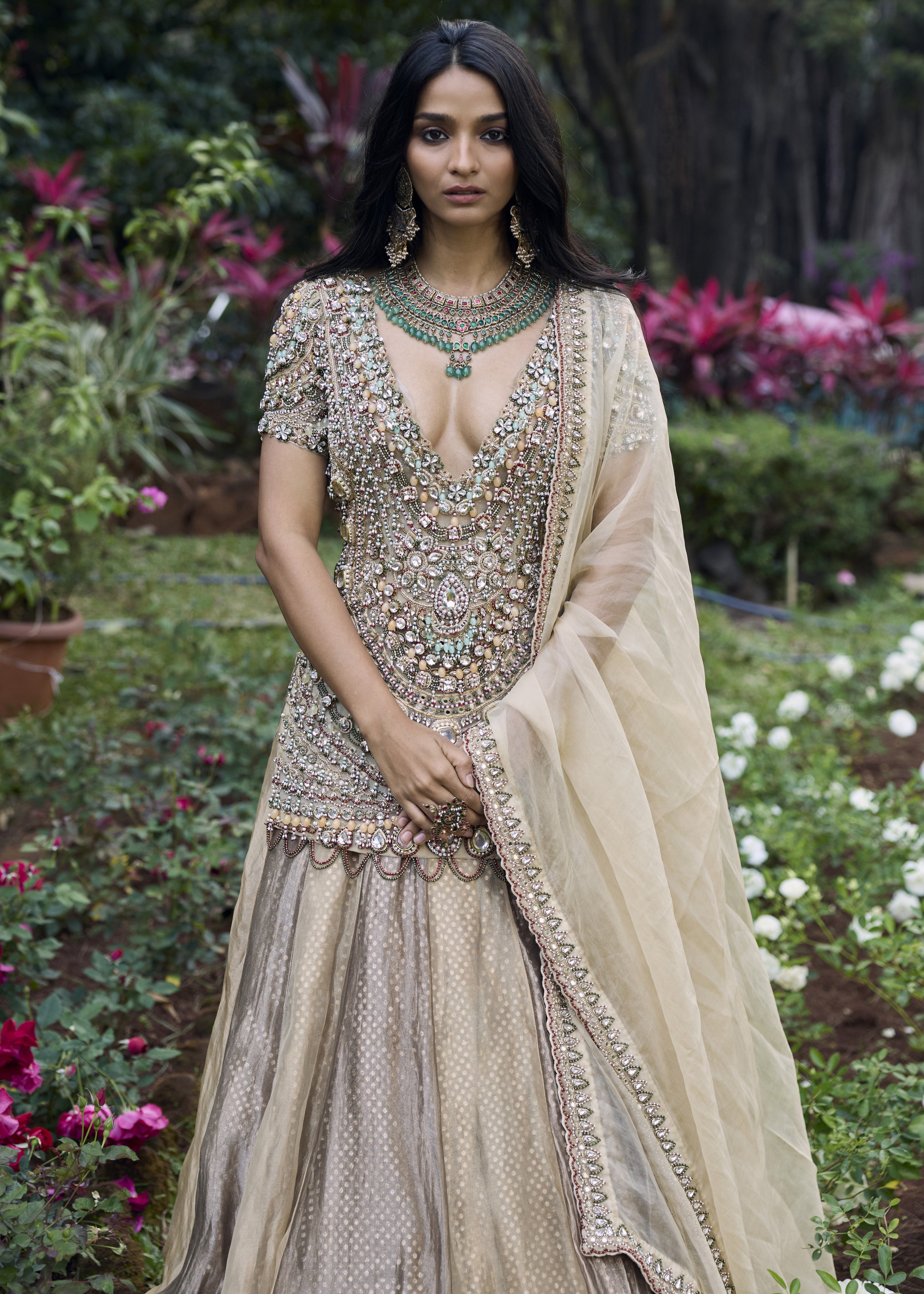 Noor-e-zar Jadau Lehenga Set