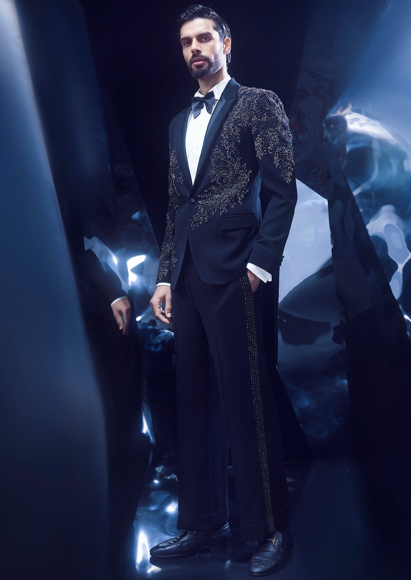 Alcove Tuxedo Set