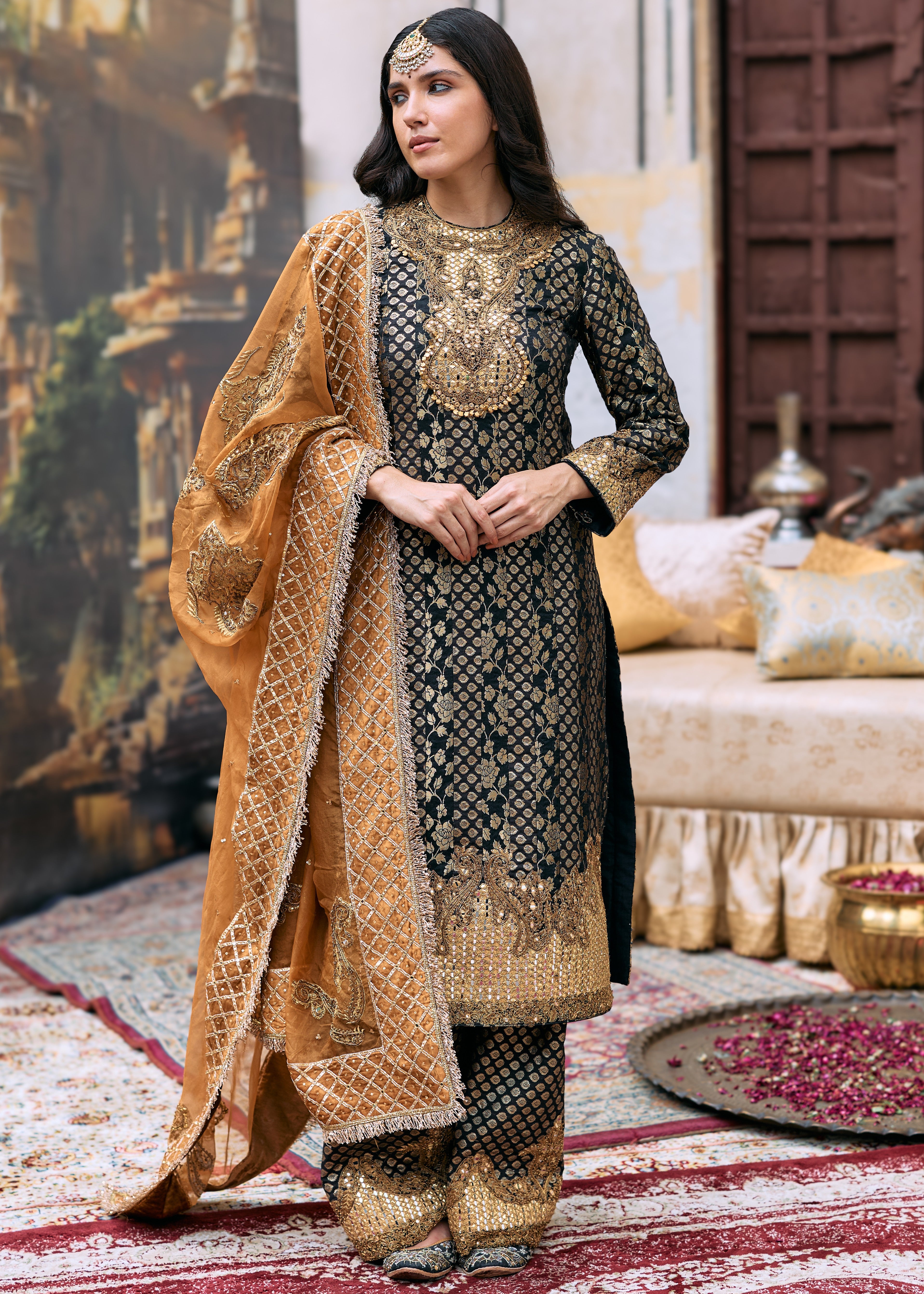 Samidha Suit