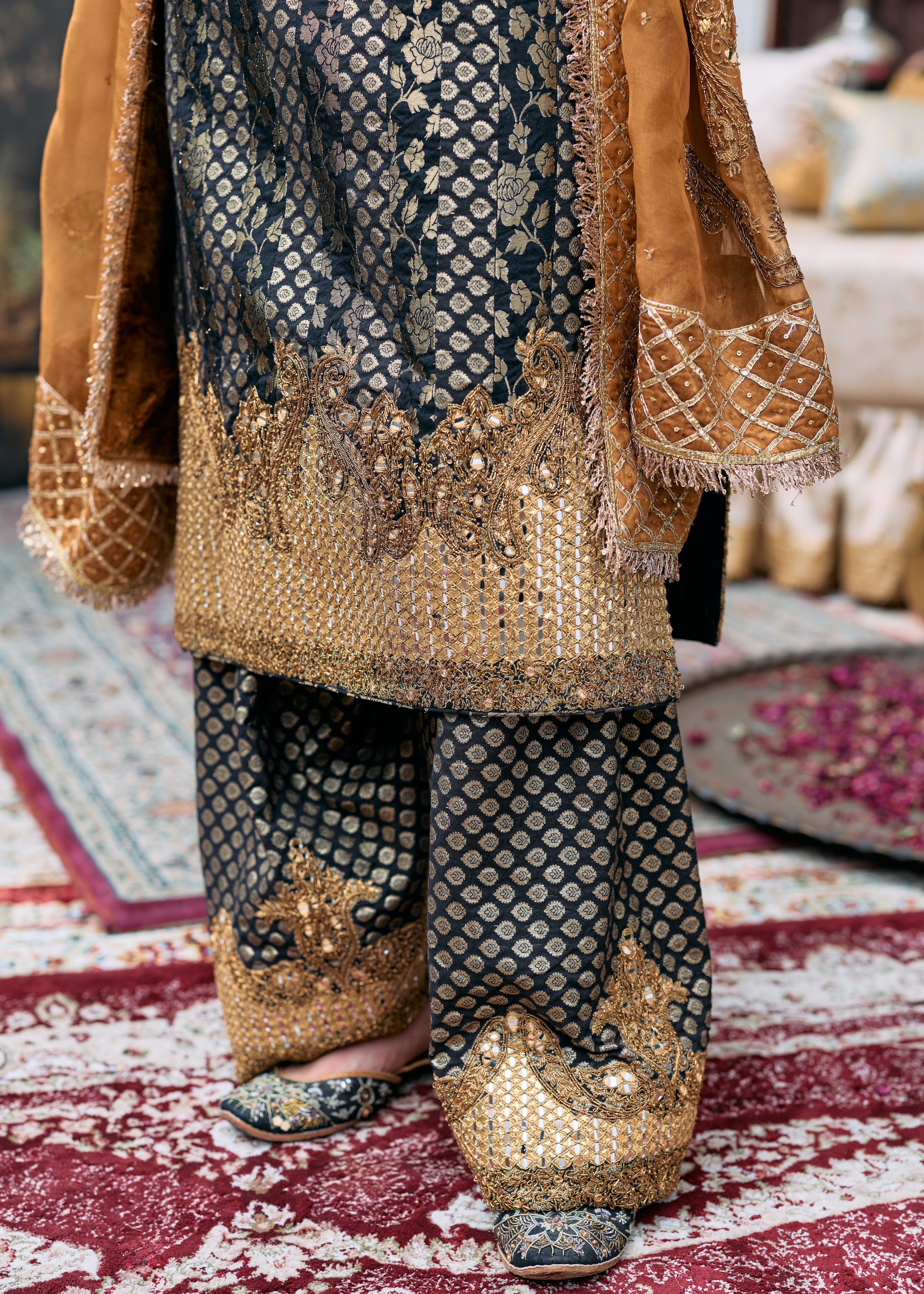 Samidha Suit