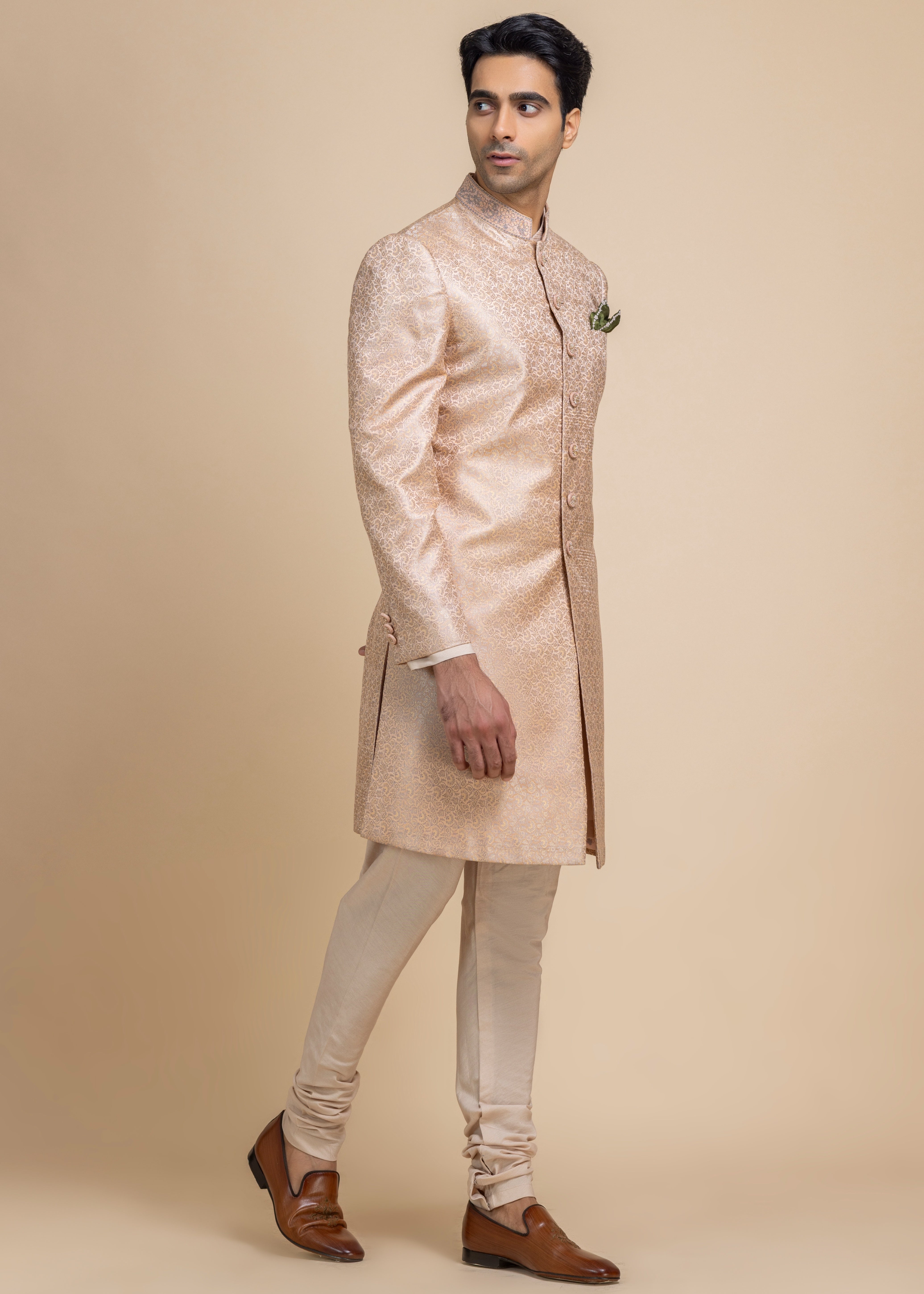Rosé Banaras Sherwani