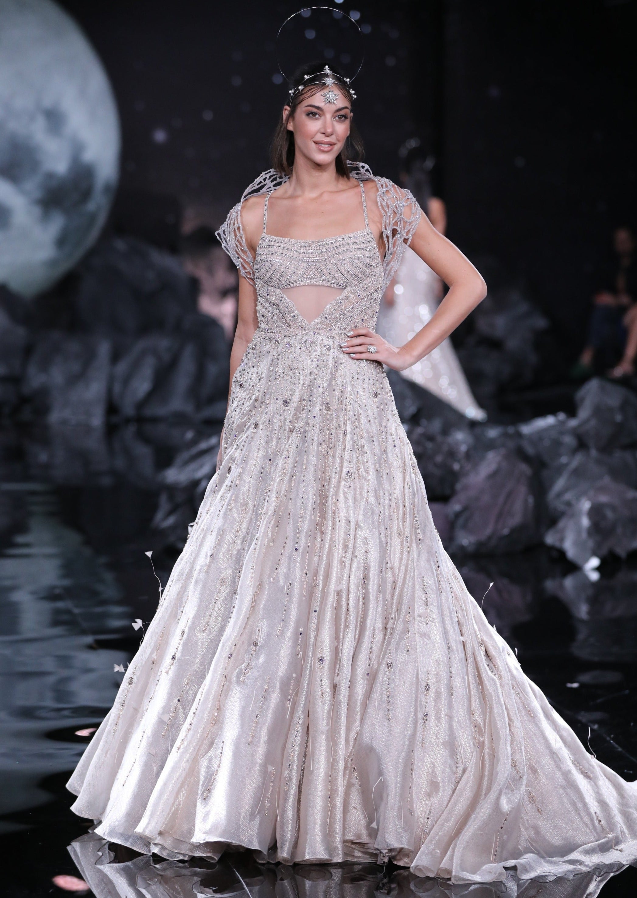 Athena Tissue Gown