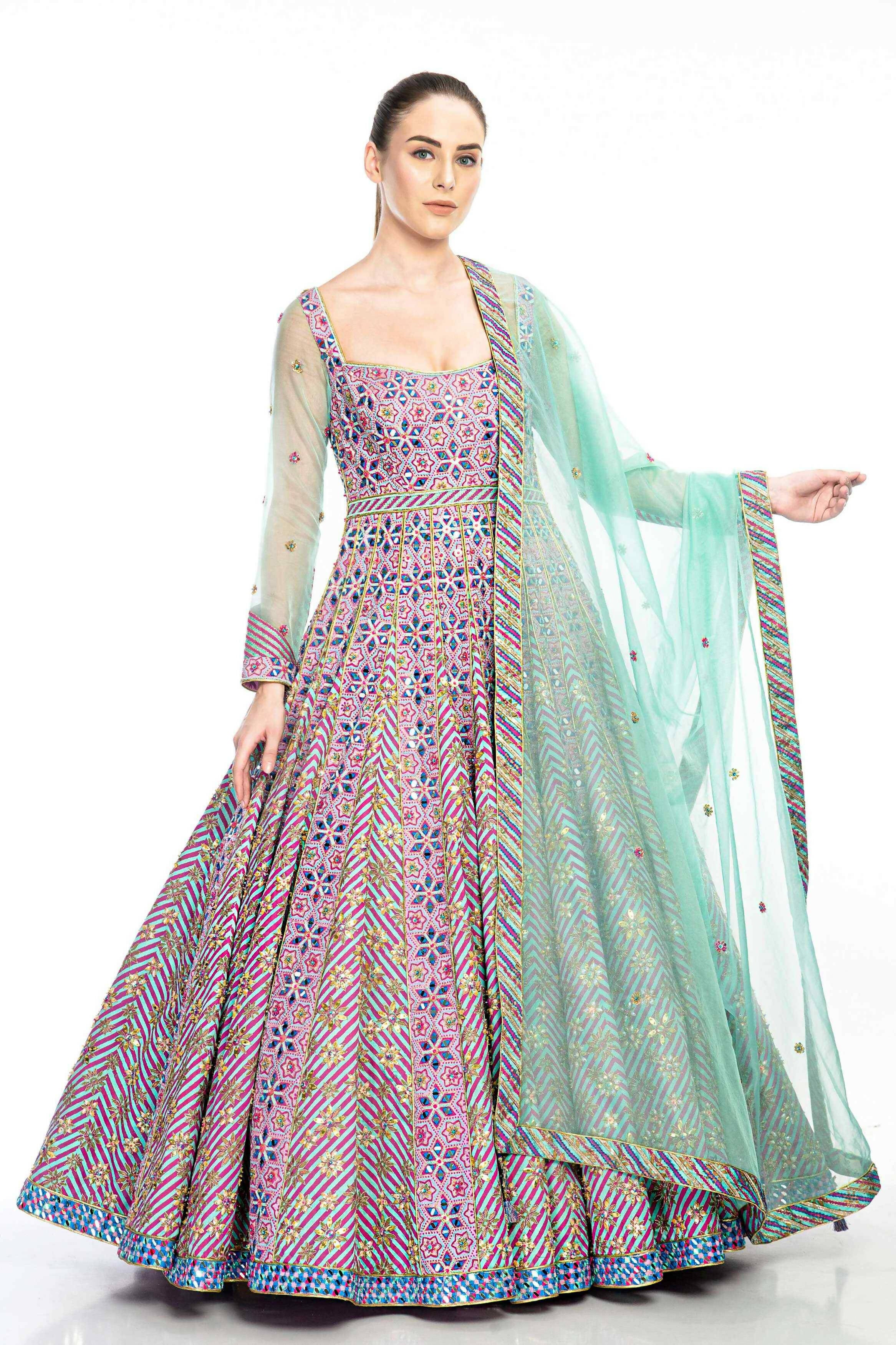 Aqsa Anarkali