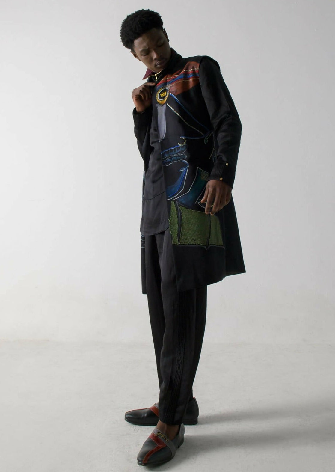 Black Hand Painted Sleeveless Long Jacket Set