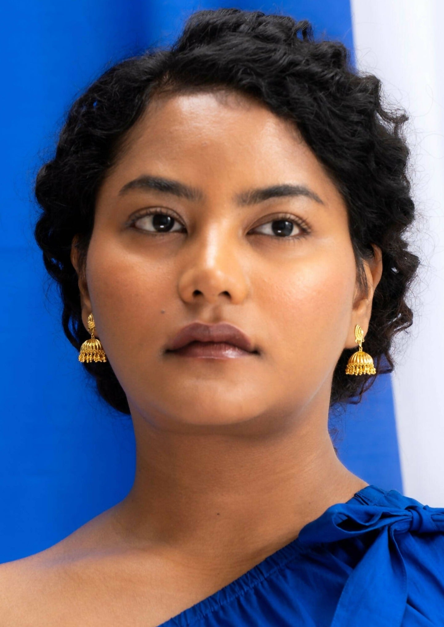 Devi (Gold)