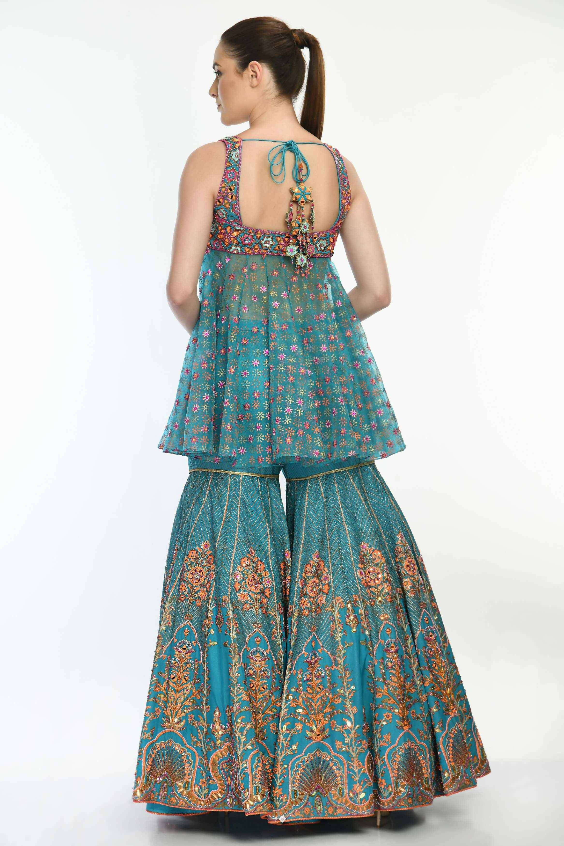 Amyra Sharara Set