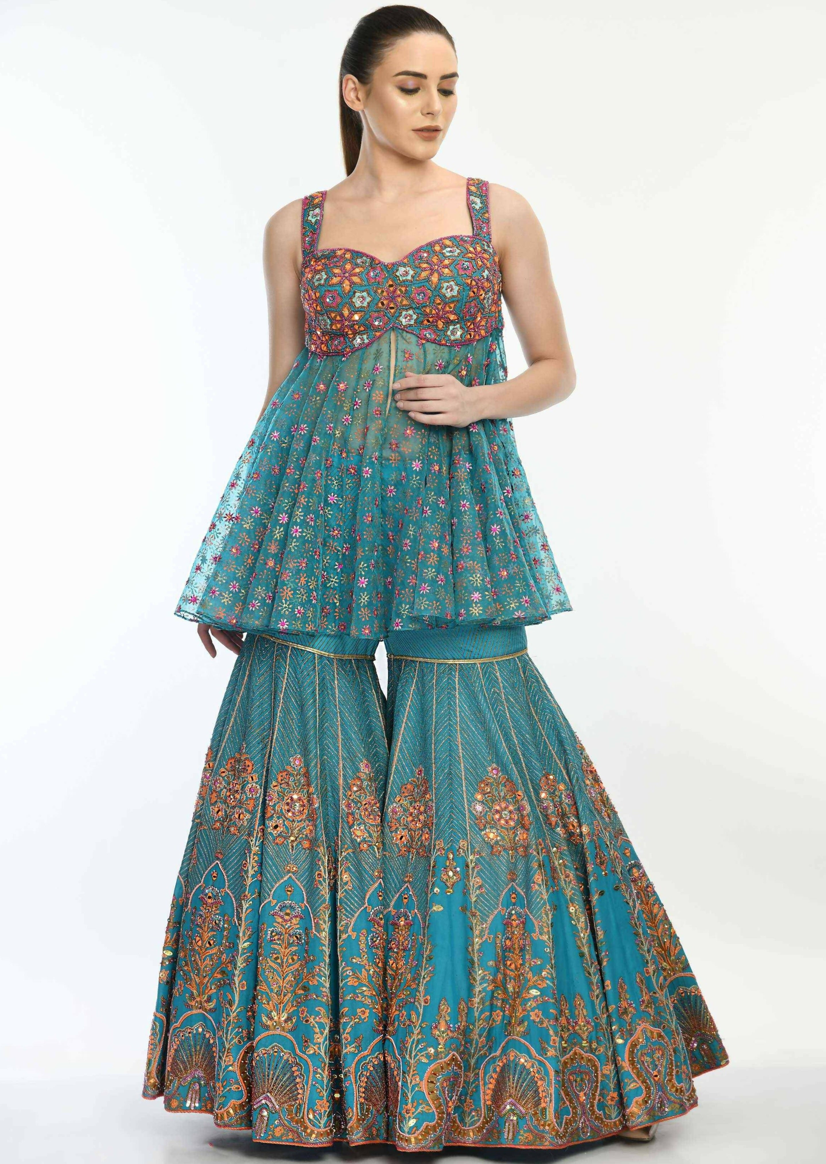Amyra Sharara Set