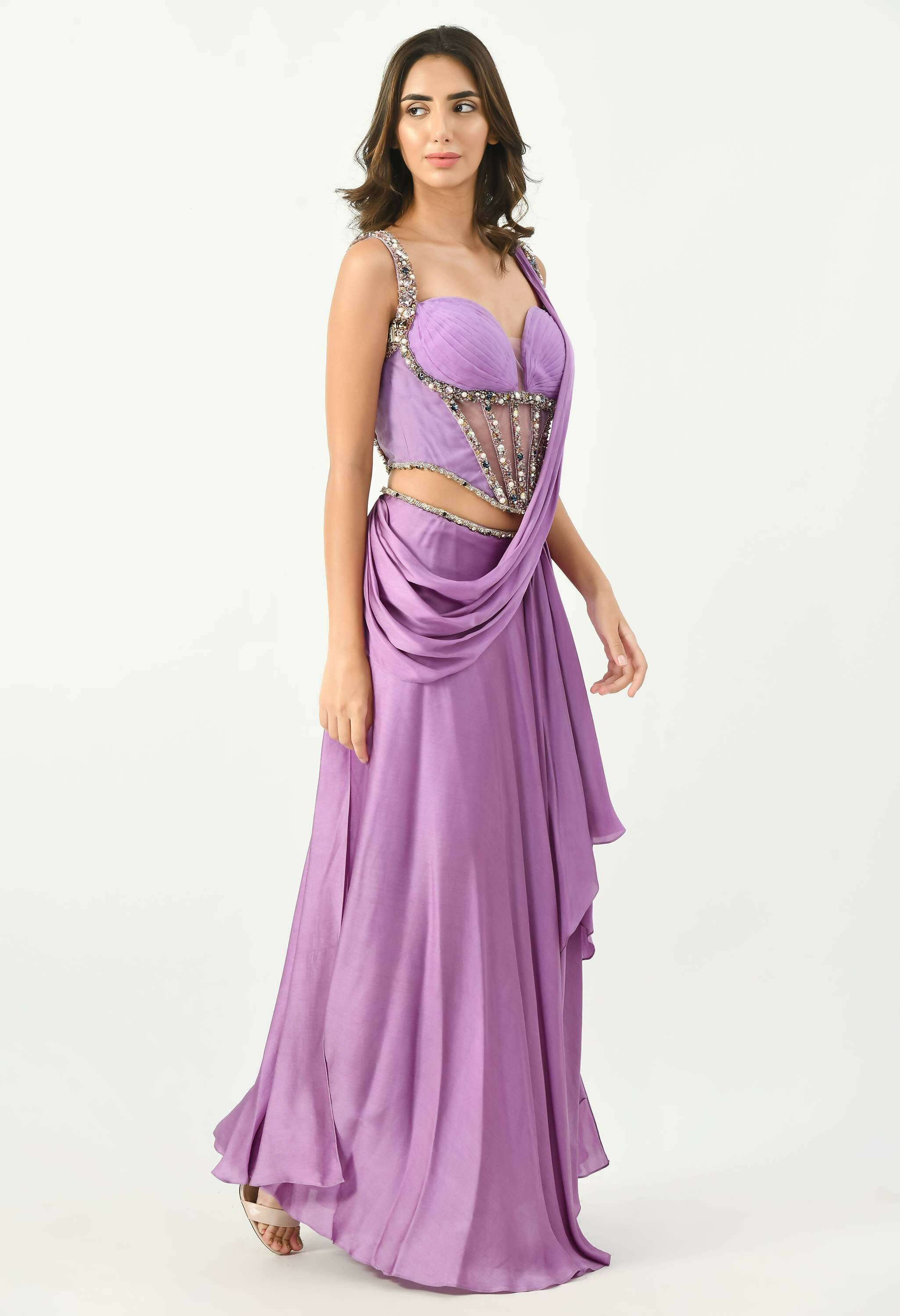 Alisha Sari