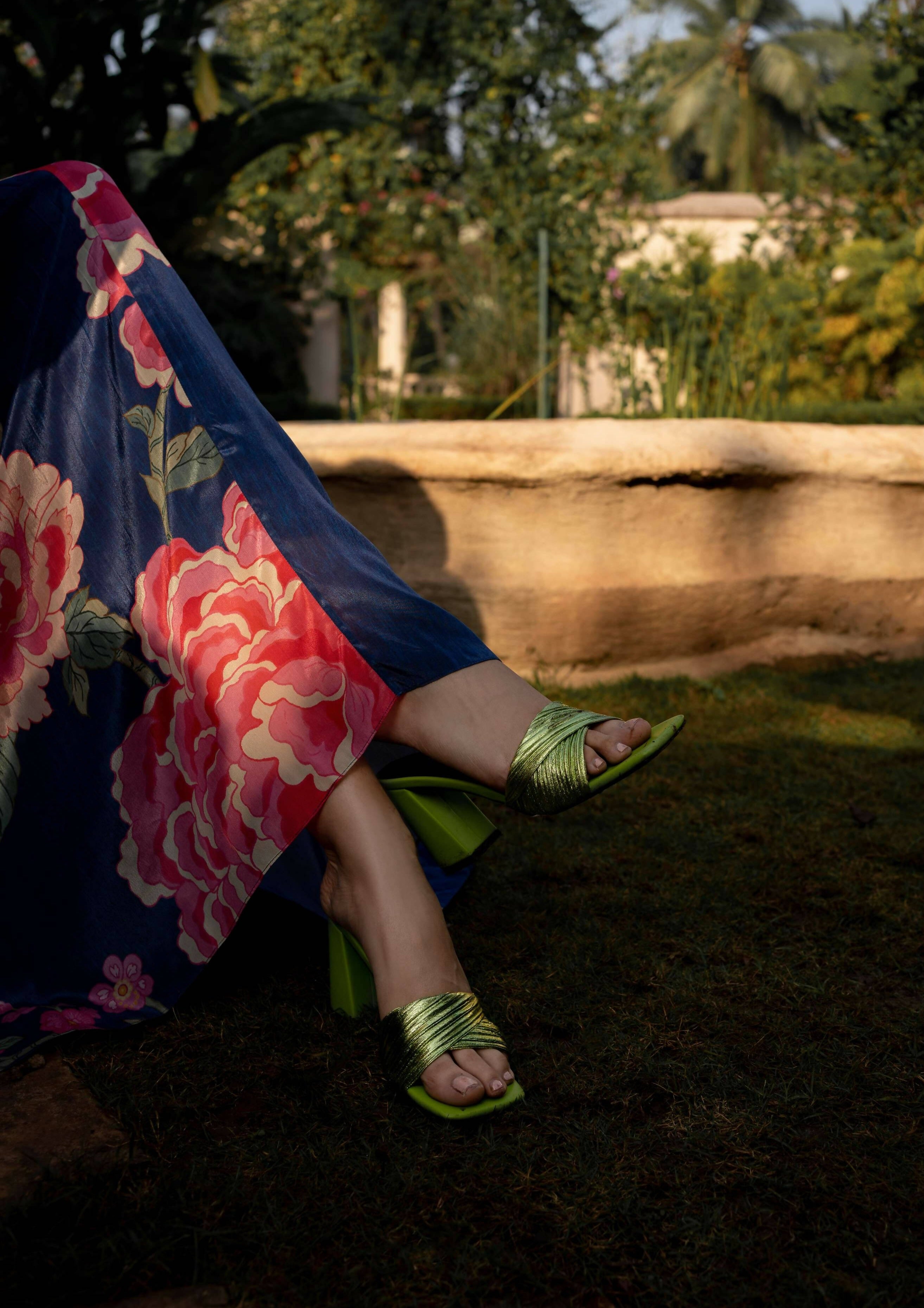 Blooming Big Floral Kaftan Set
