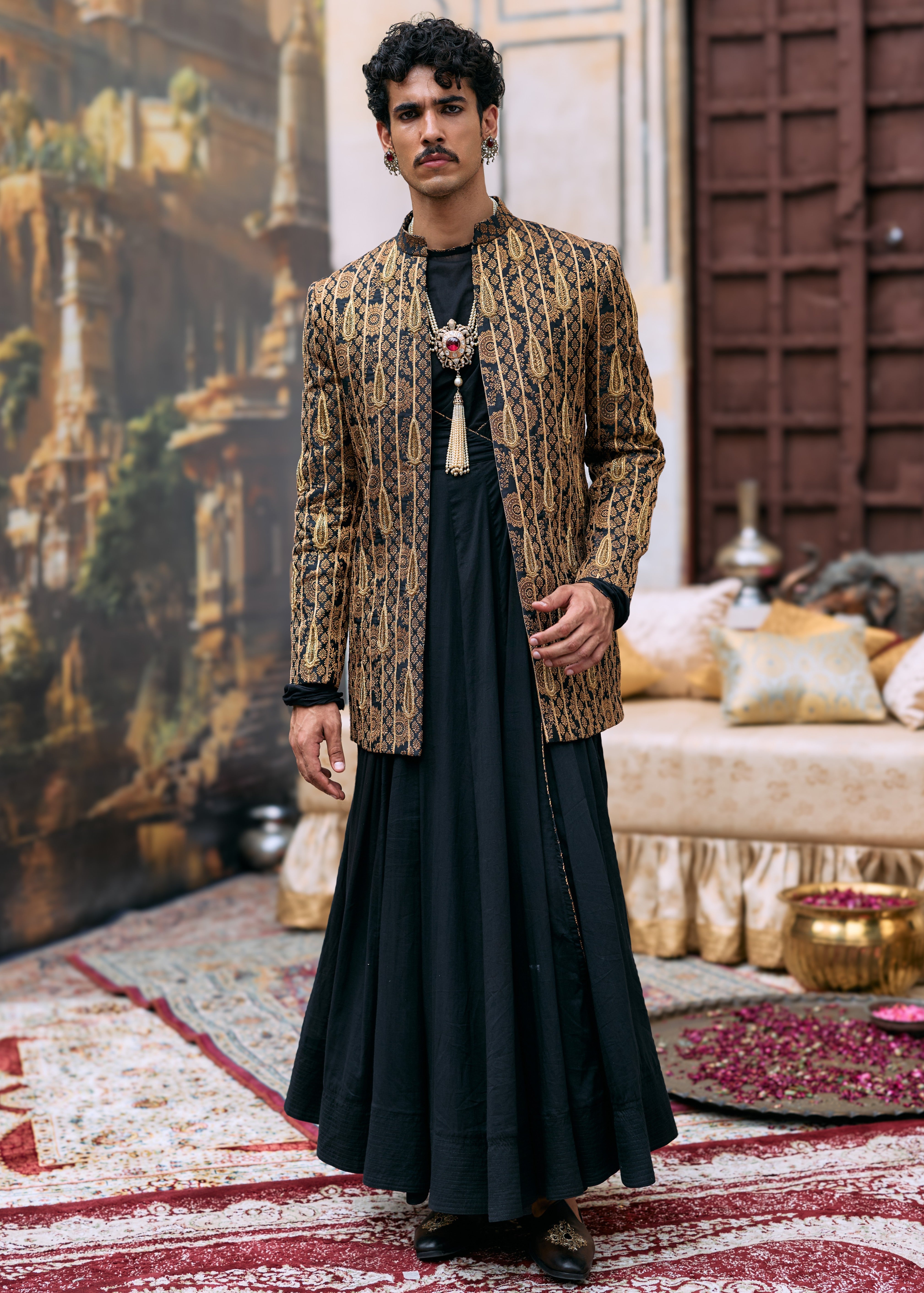Hiranmaya Sherwani Set