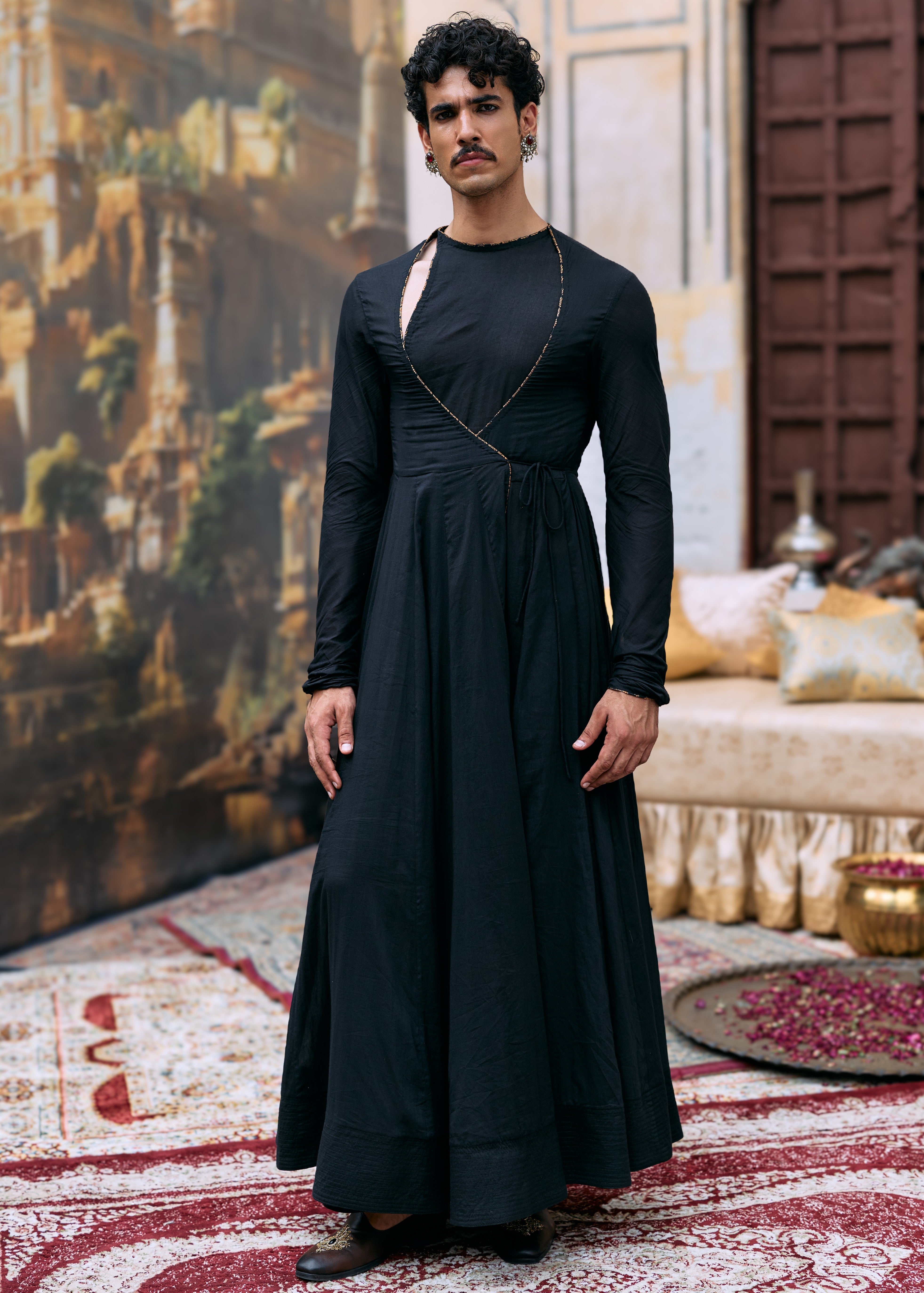 Hiranmaya Sherwani Set