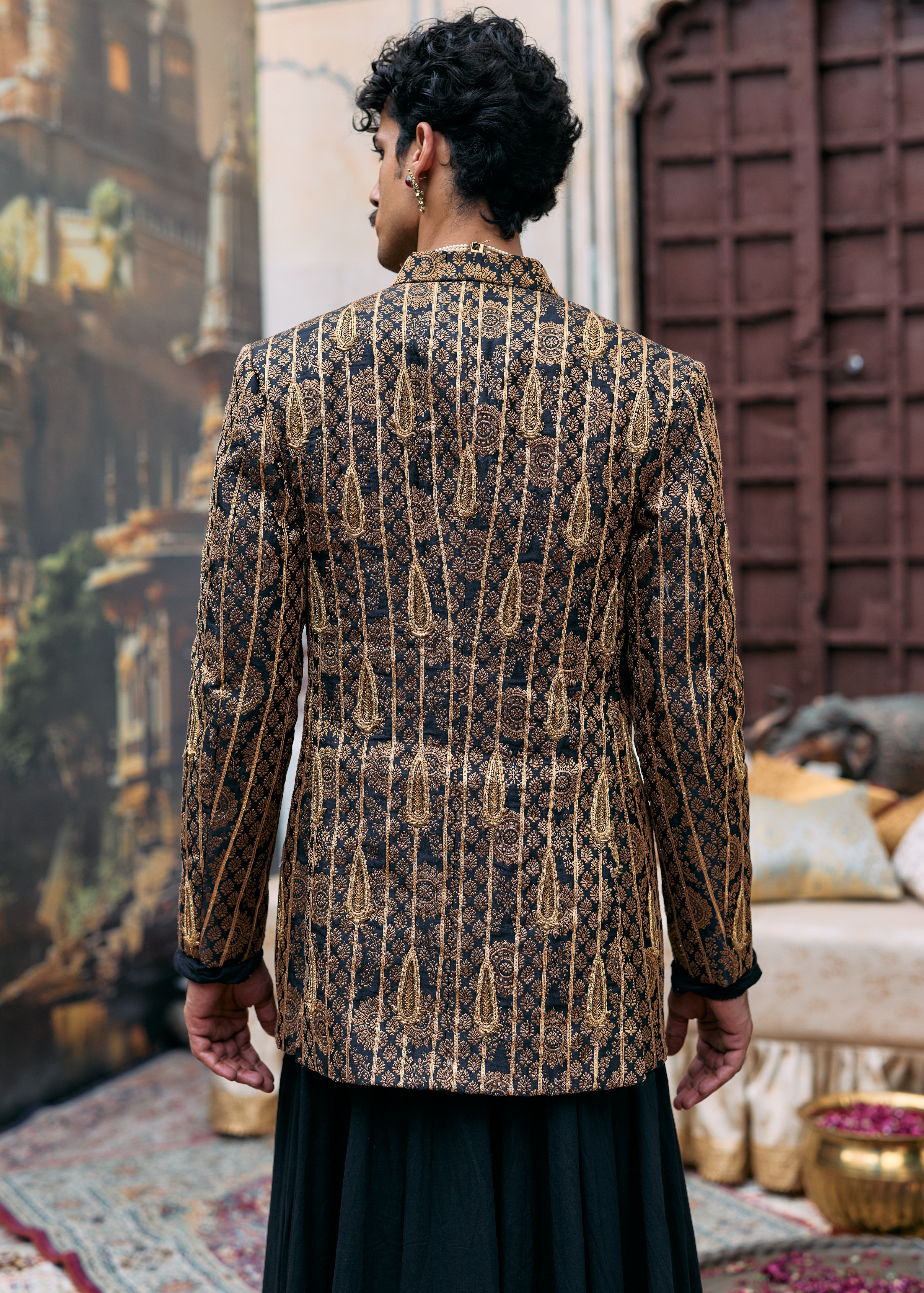 Hiranmaya Sherwani Set