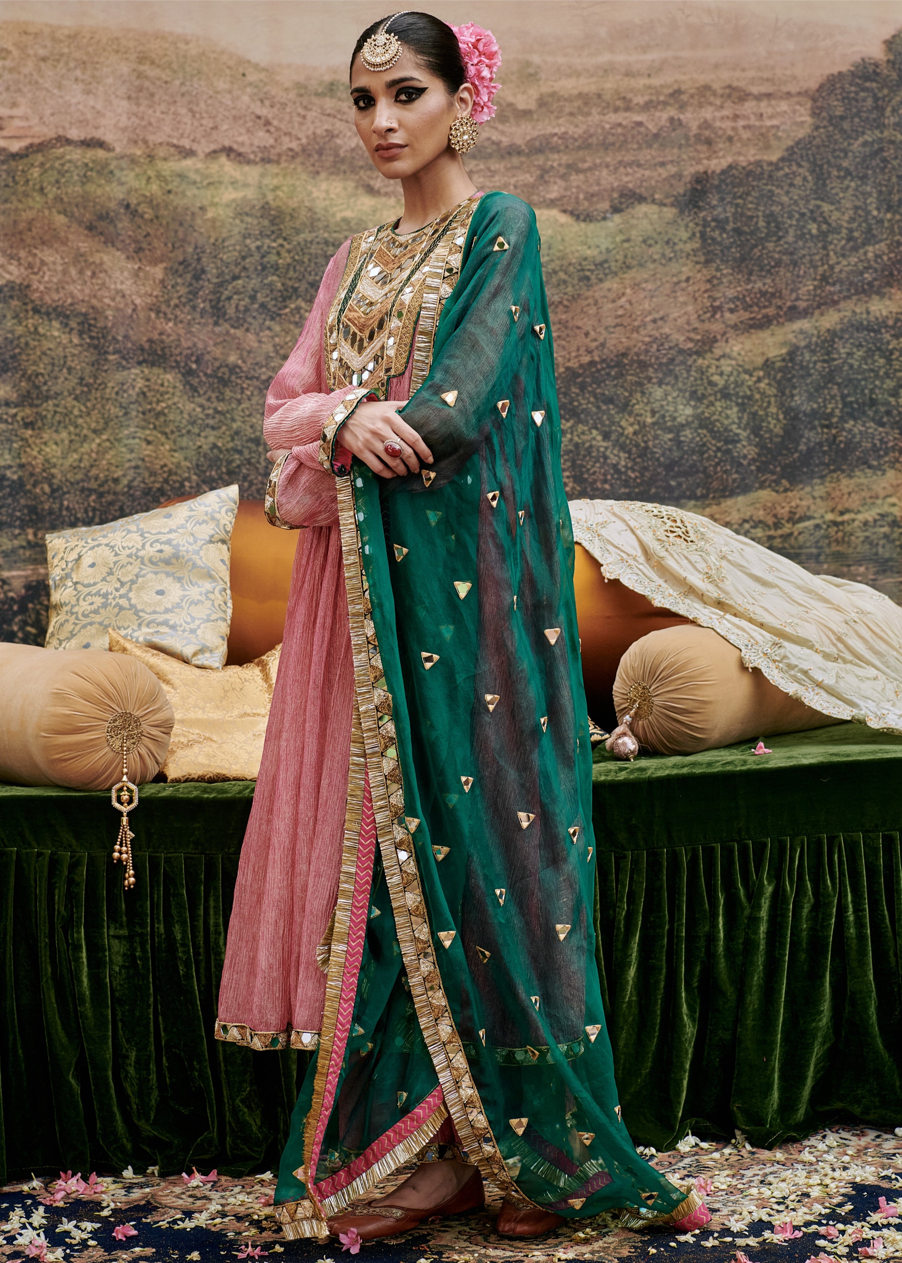 Padma Tabaan Suit
