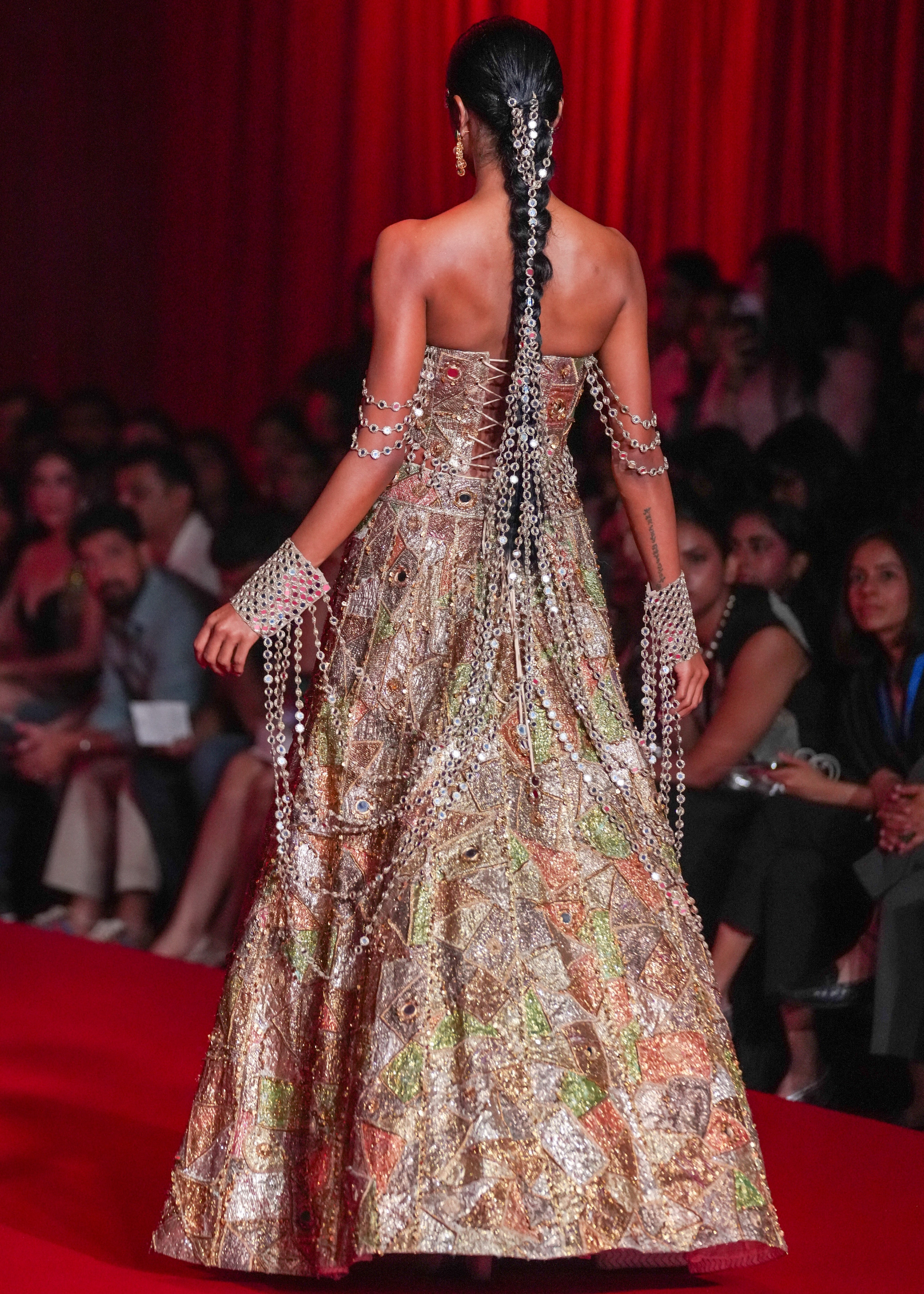 Pravanya Lehenga Set
