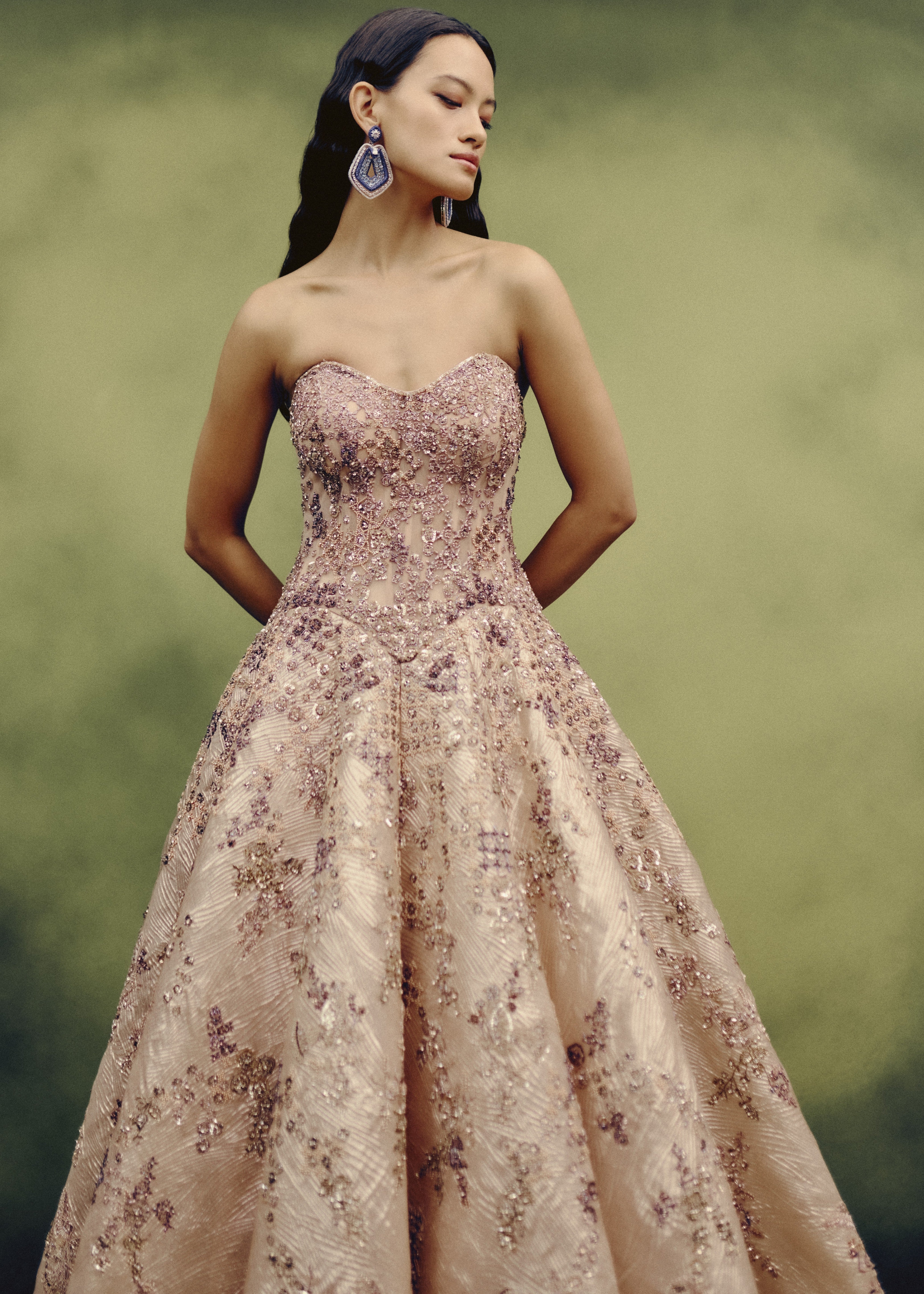 Aurum Éclat Gown
