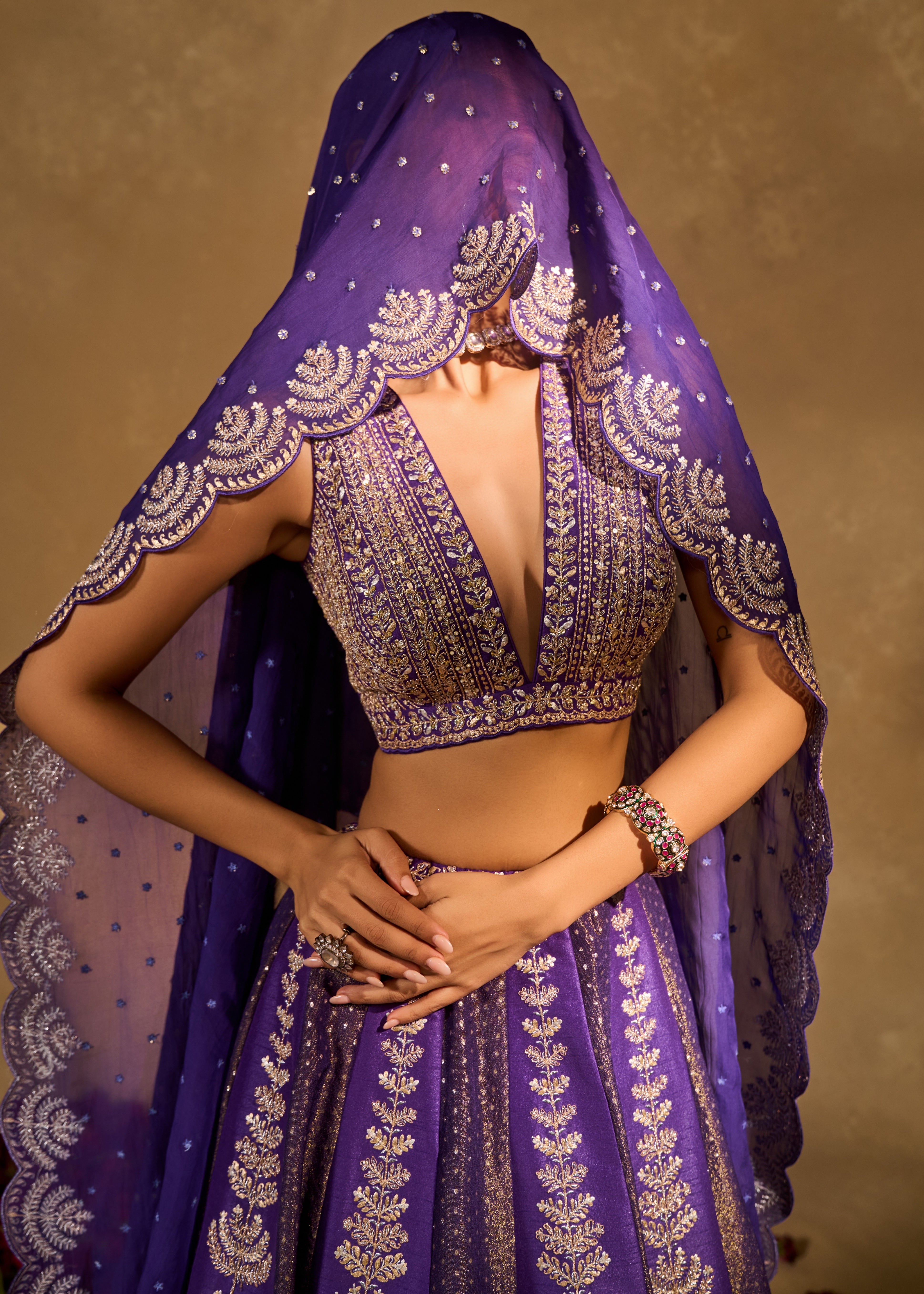 Maitri Lehenga
