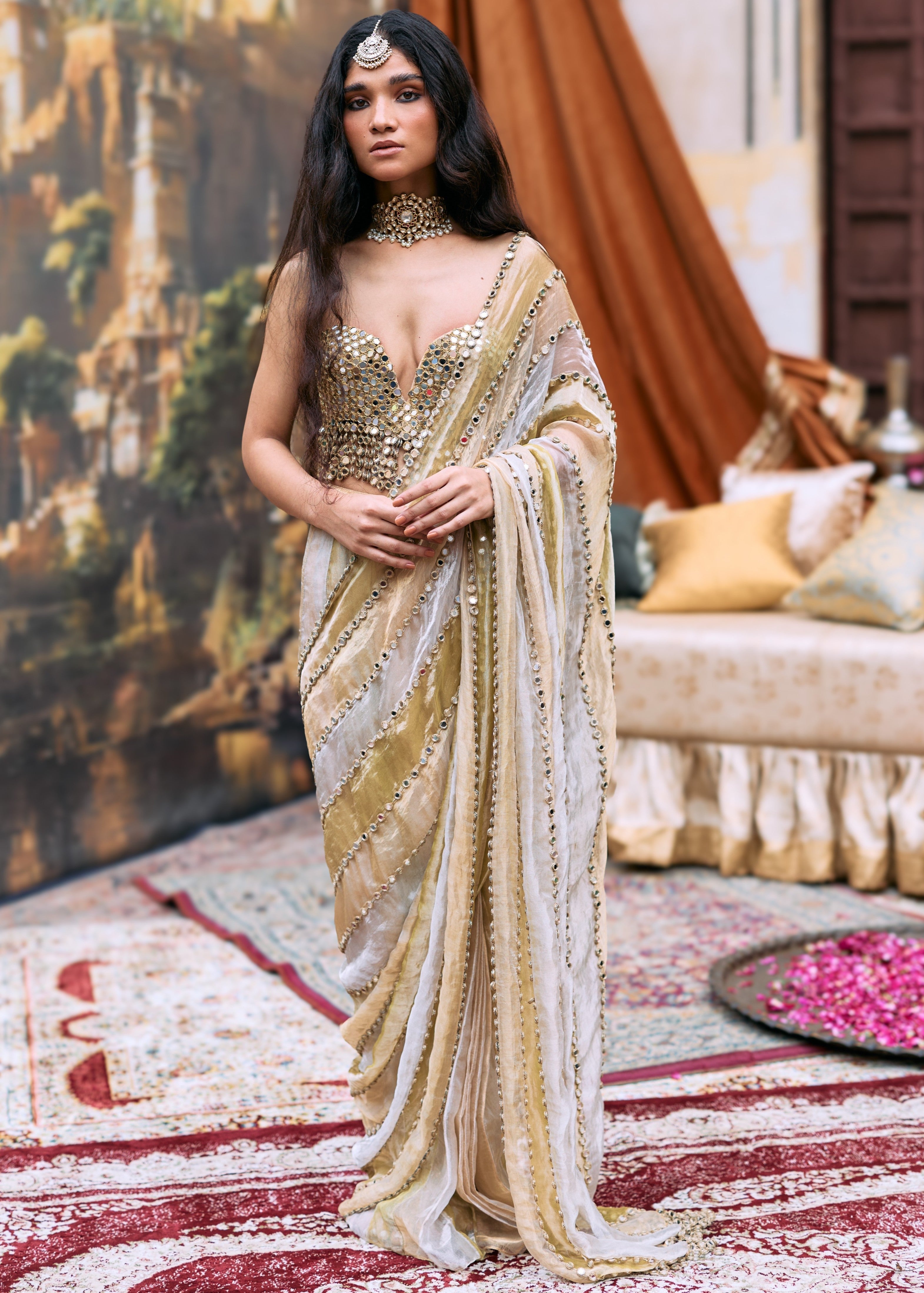 Kanakjyoti Sari Set