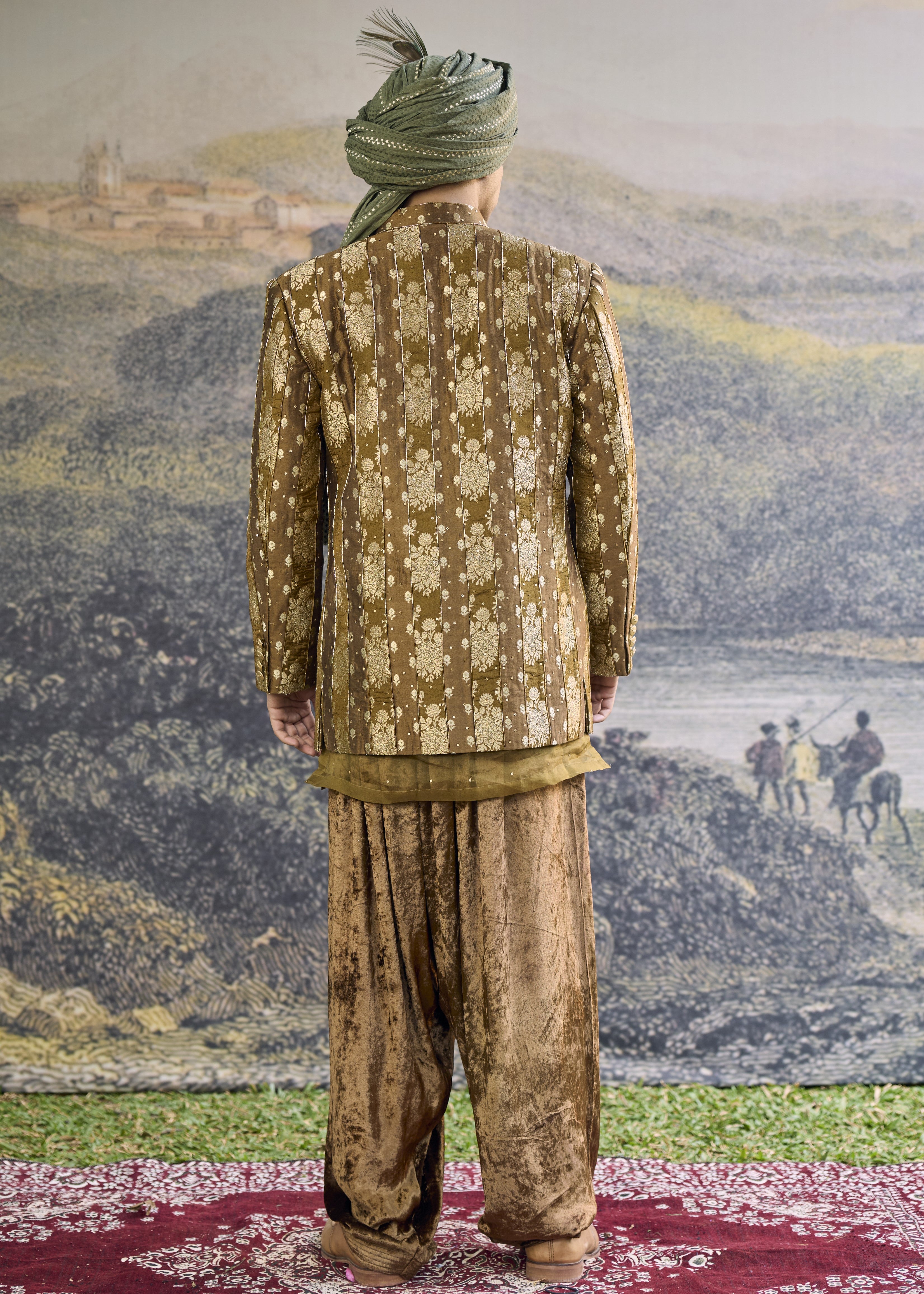 Zarvika Brocade Bundi Set