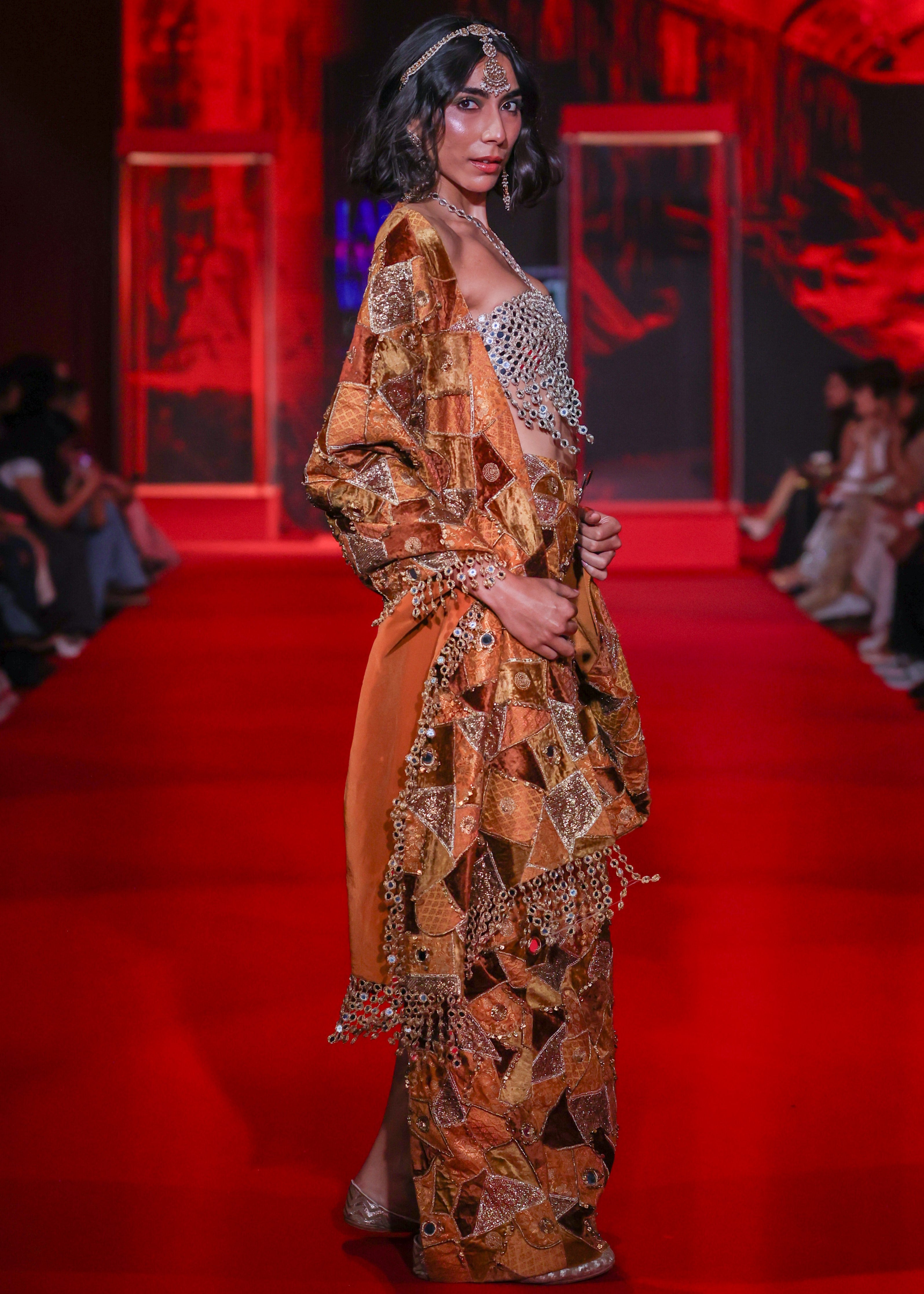Agneya Sari Set