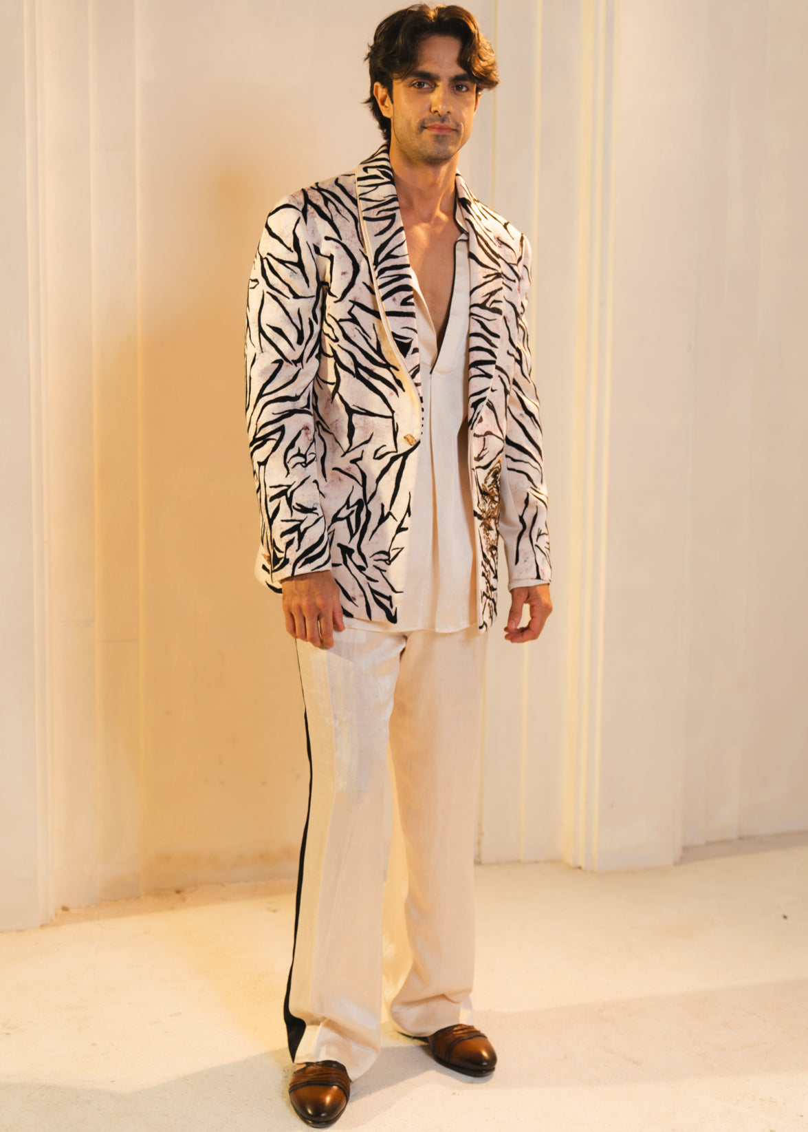 Digambara Jacket Set