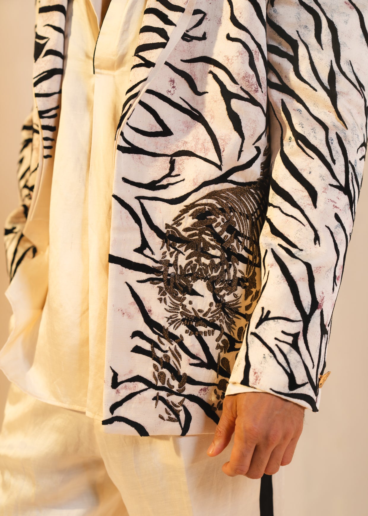 Digambara Jacket Set