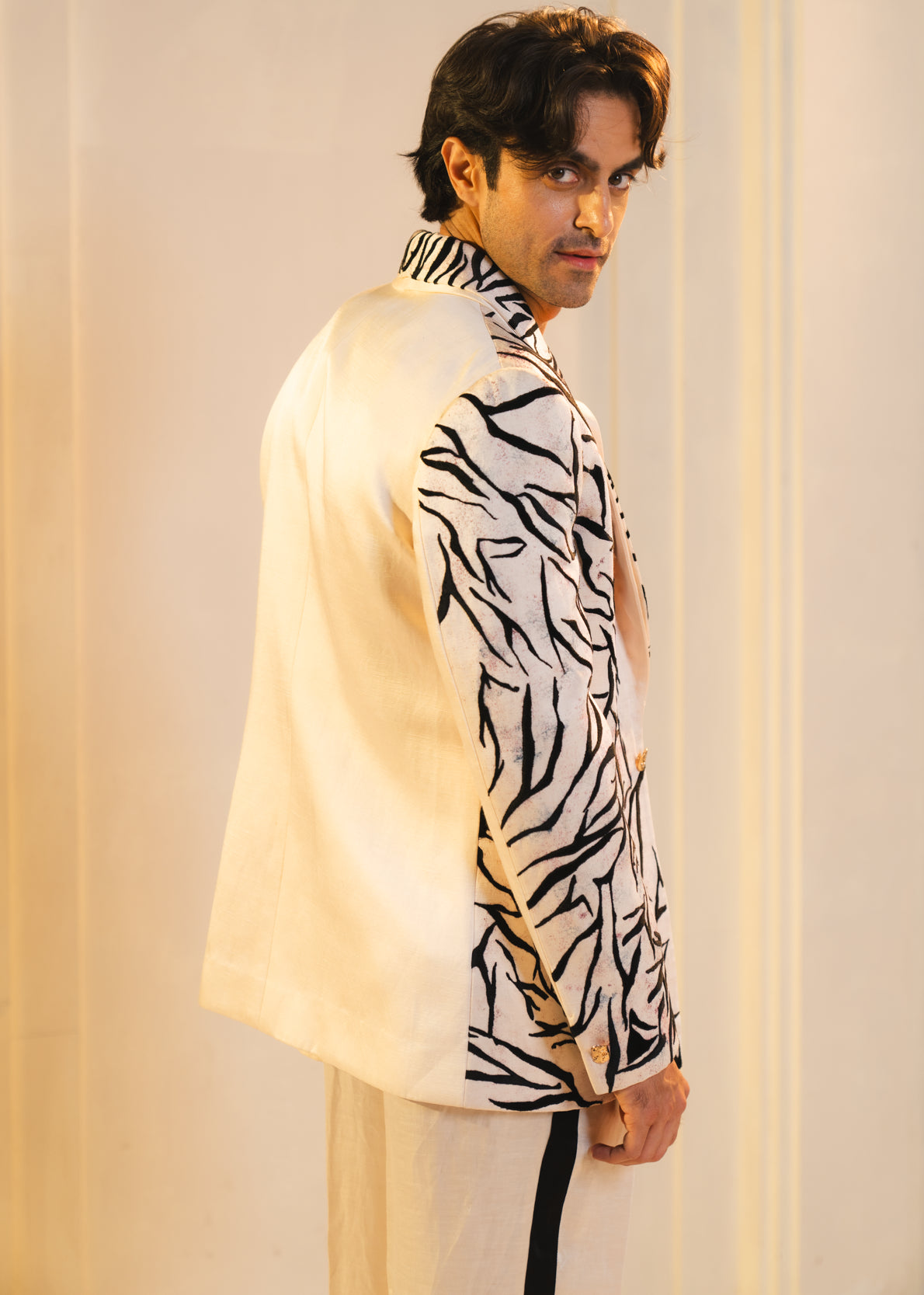 Digambara Jacket Set