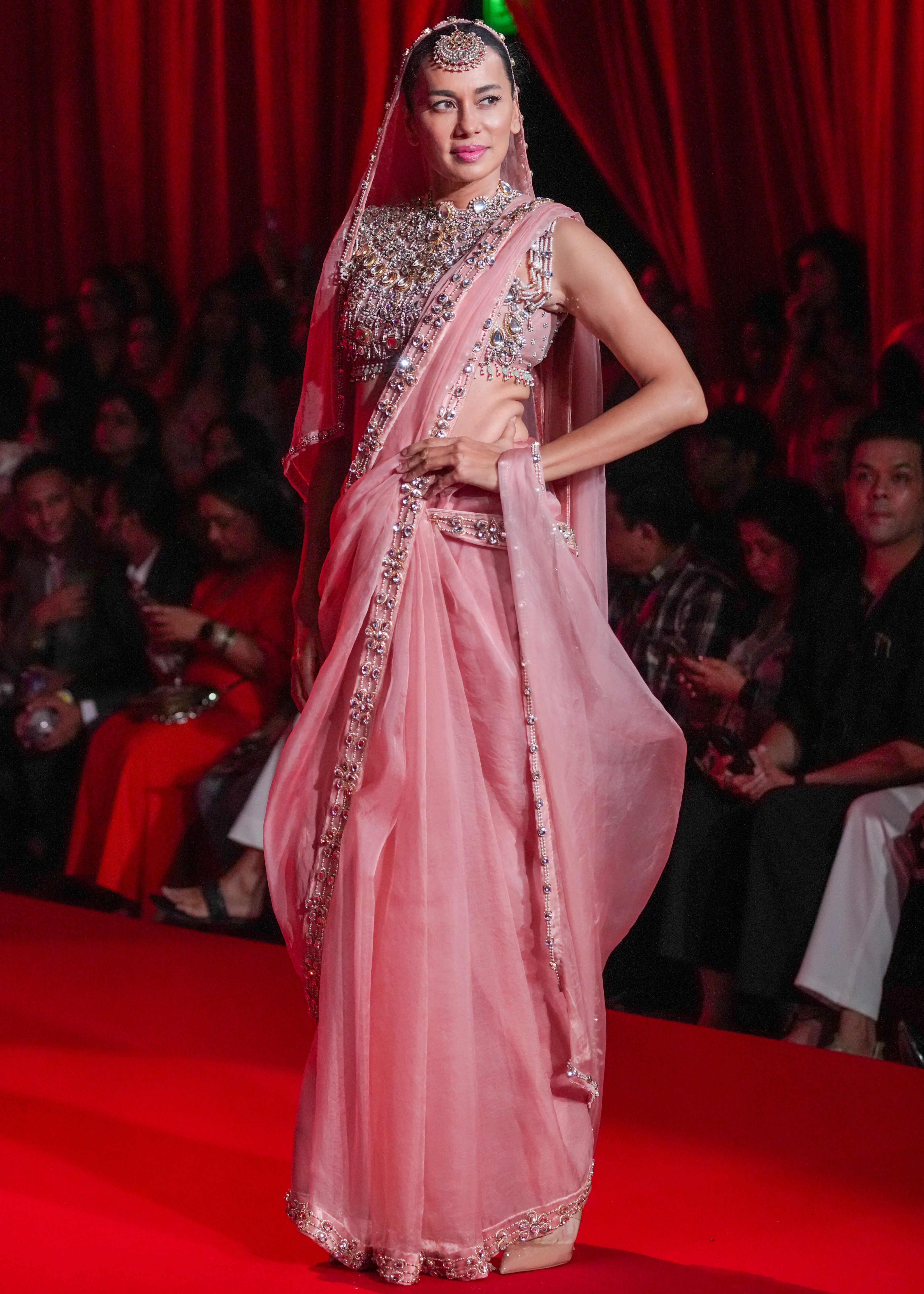 Padmika Sari Set