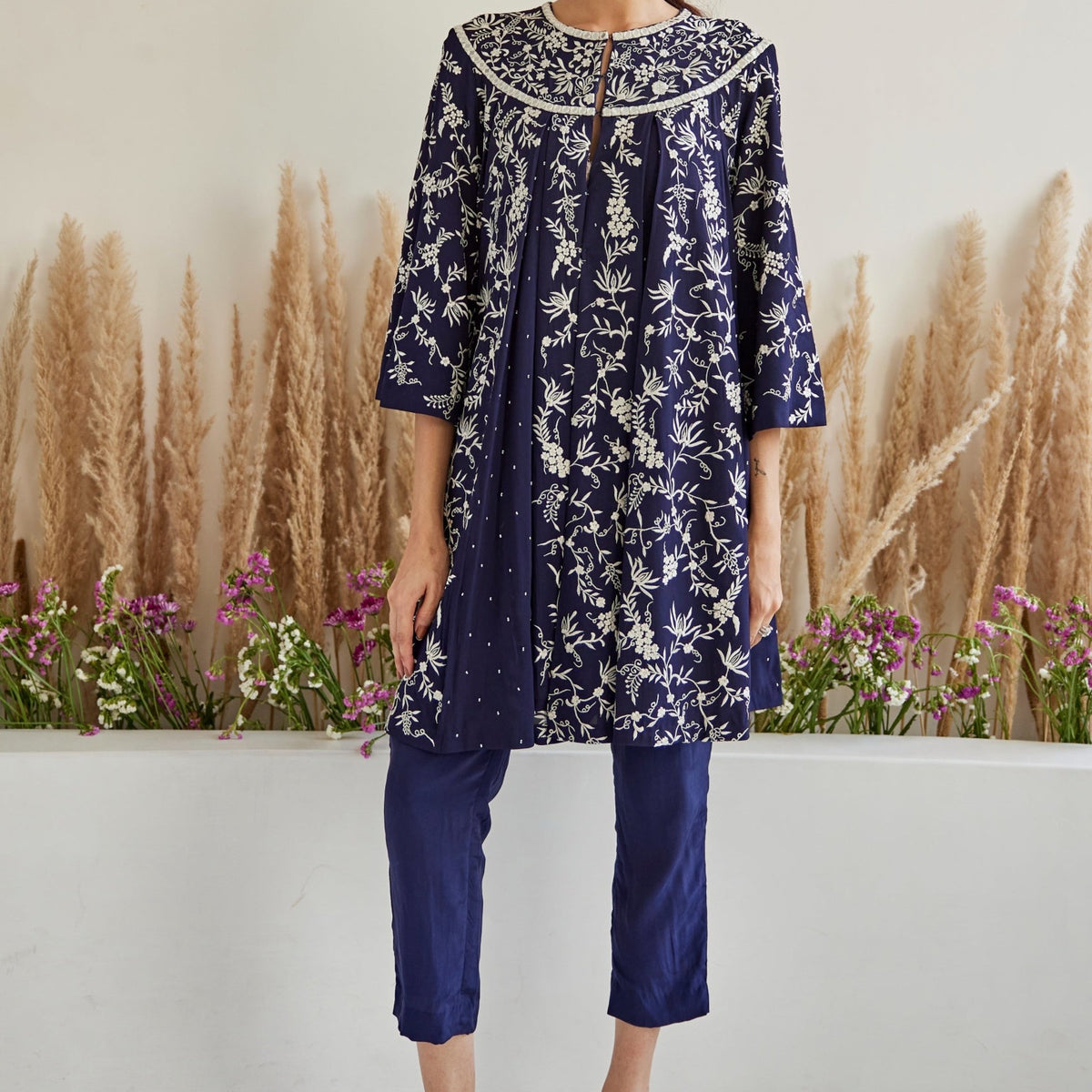 parsi ladies dress The Tale of the Parsi Gara- A timeless tradition