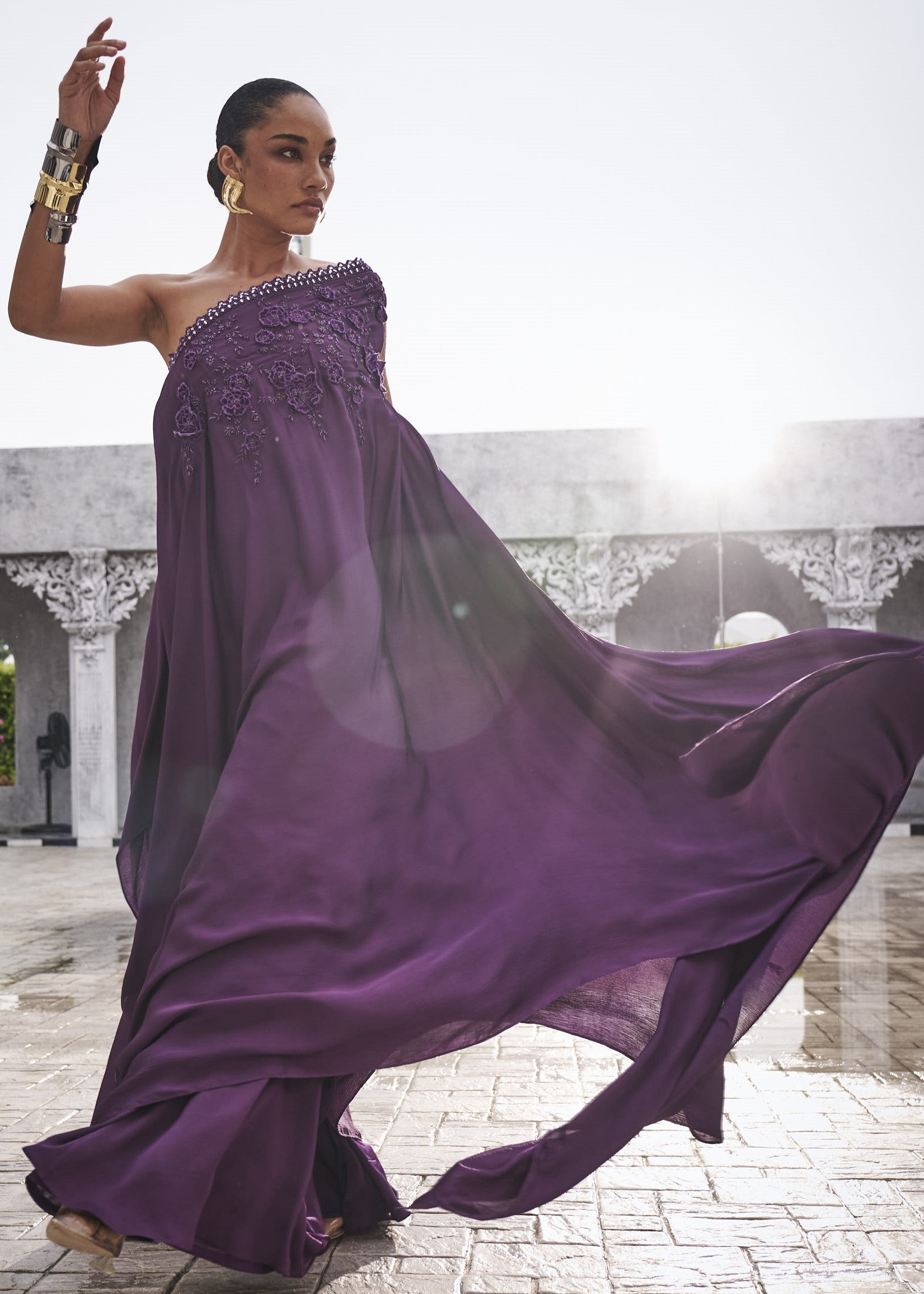 Wine OneSh oulder Cape