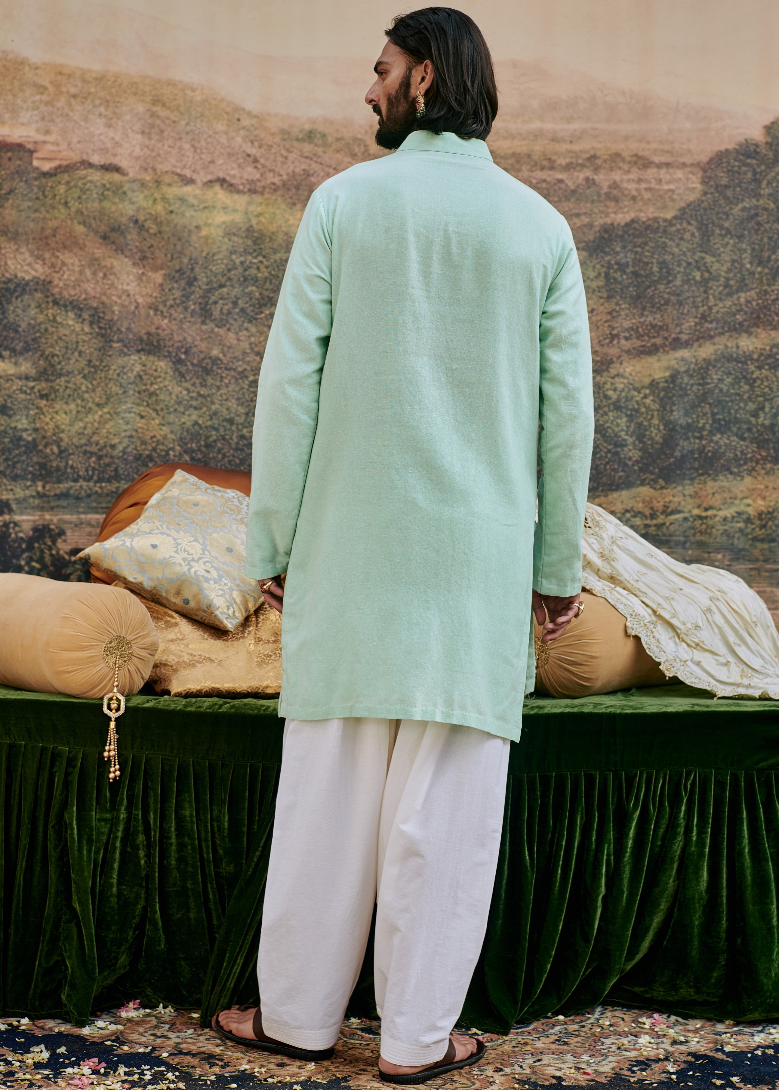 Aasmani Kurta Set And Stole
