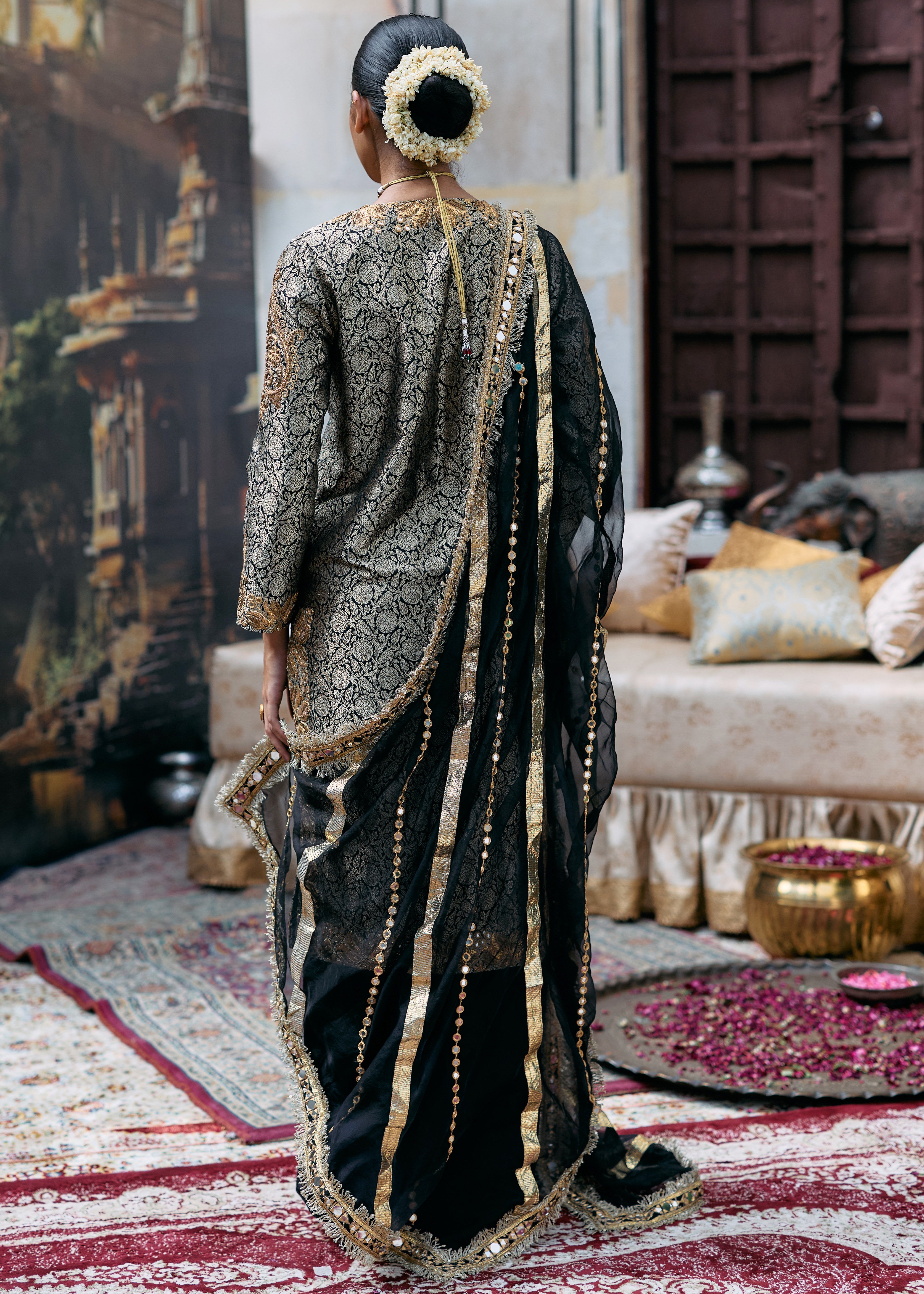 Mrinmayi Suit