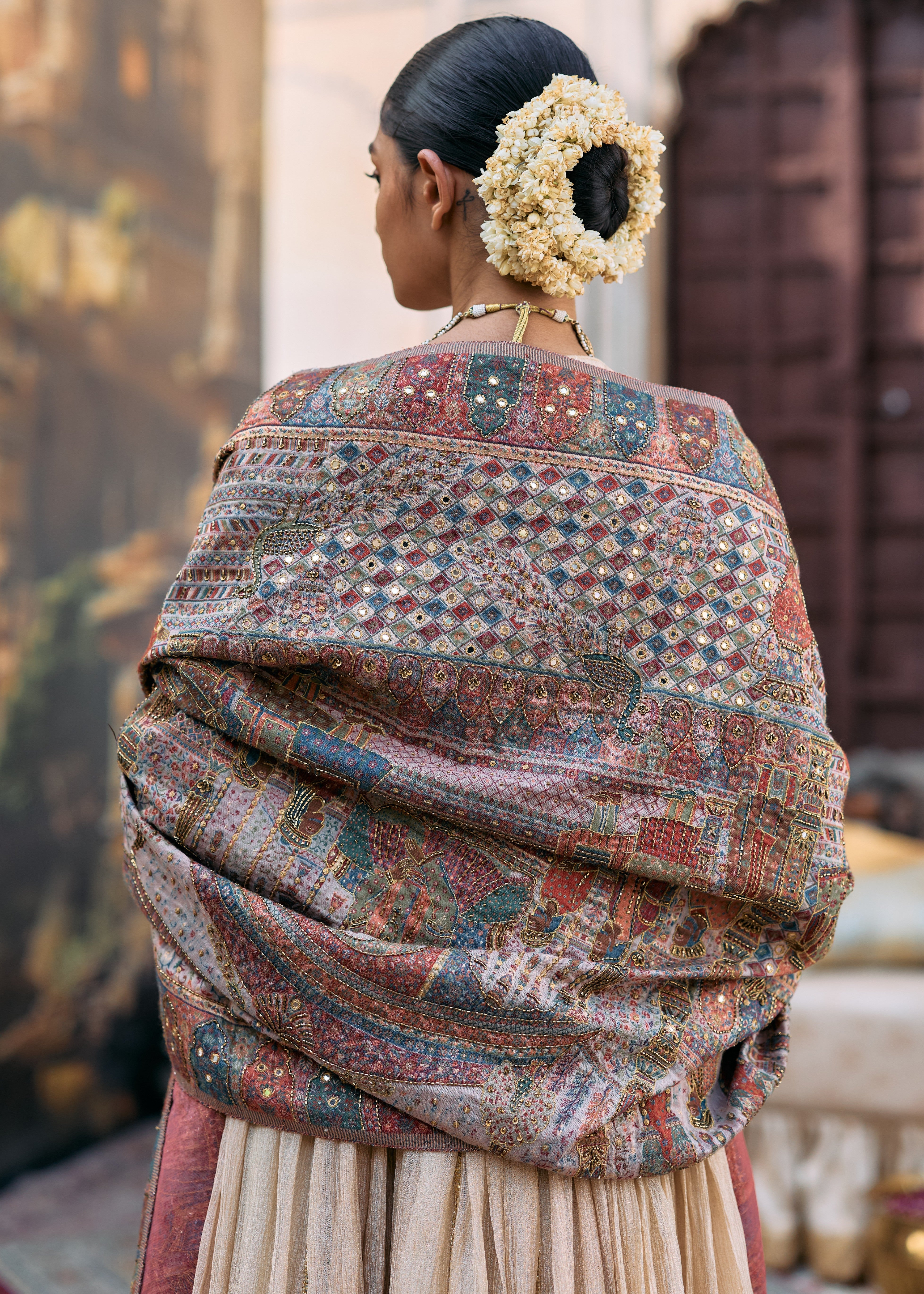 Sharanya Anarkali And Jamawar Shawl Set