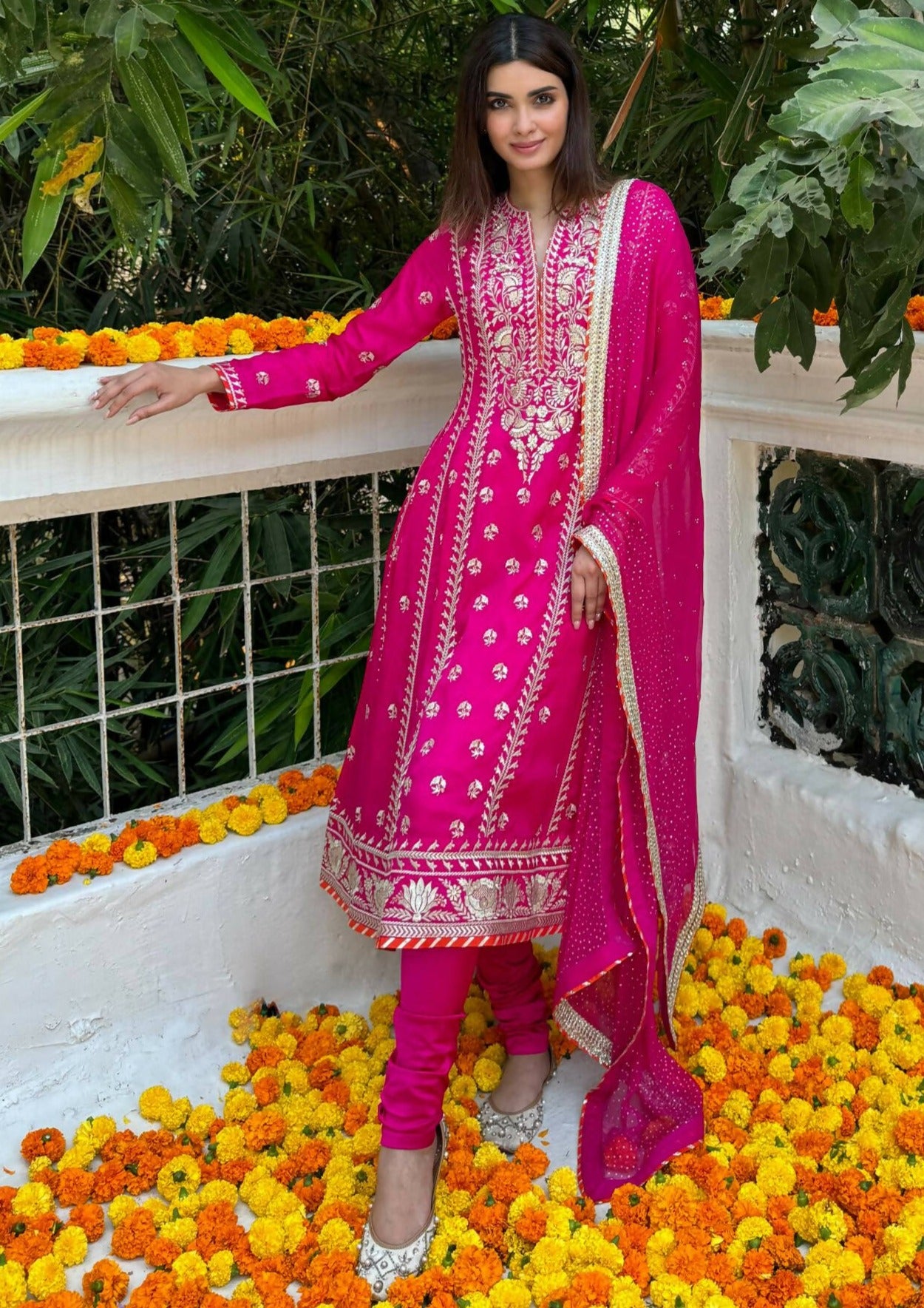 Aarohi Rani Pink AG Set