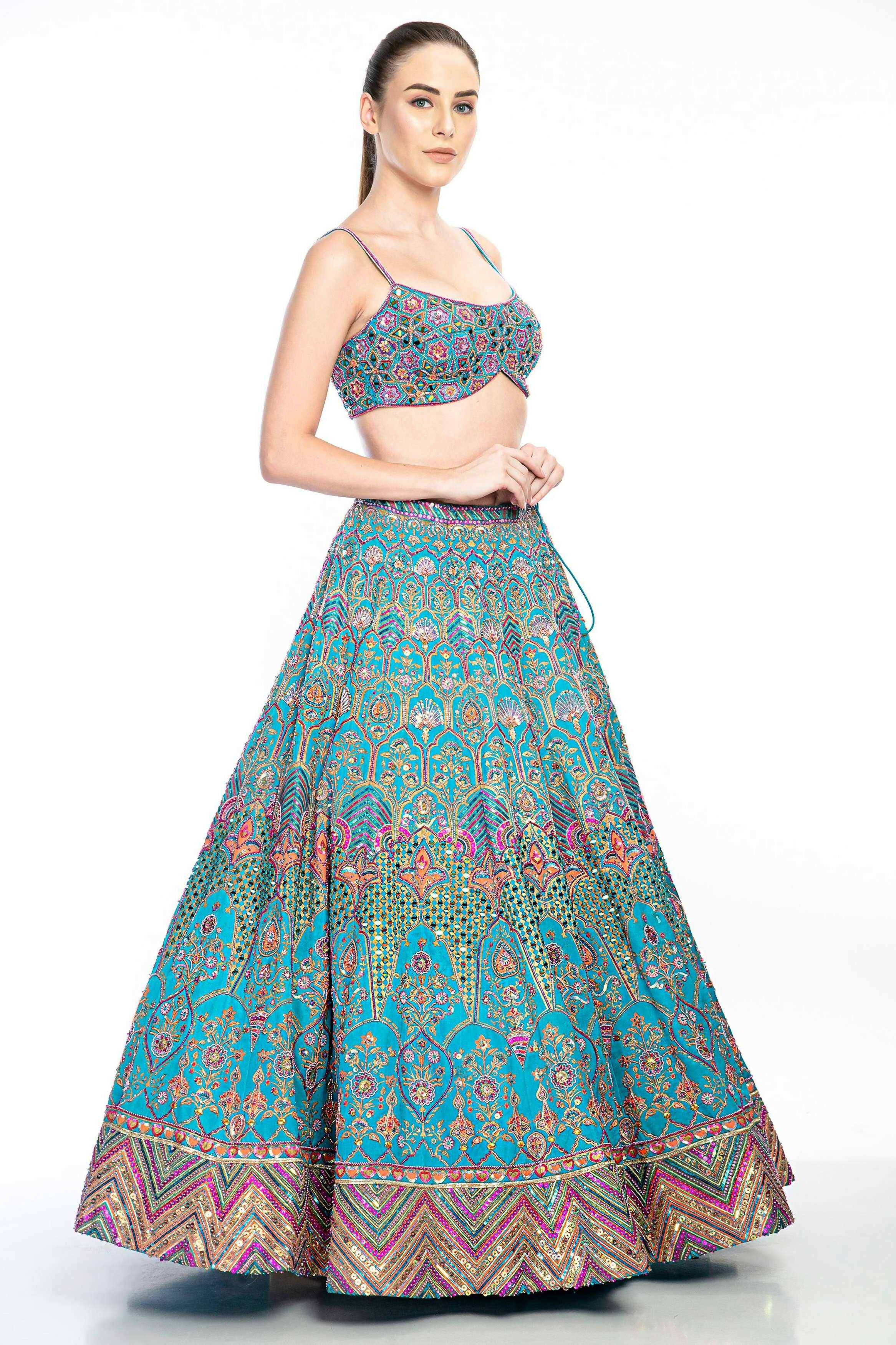 Erum Lehenga