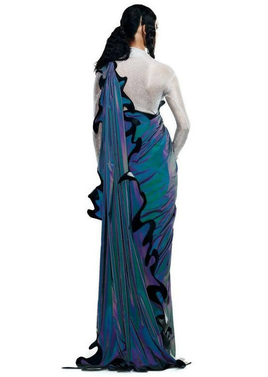 Reflective Sari With Liquid Design
